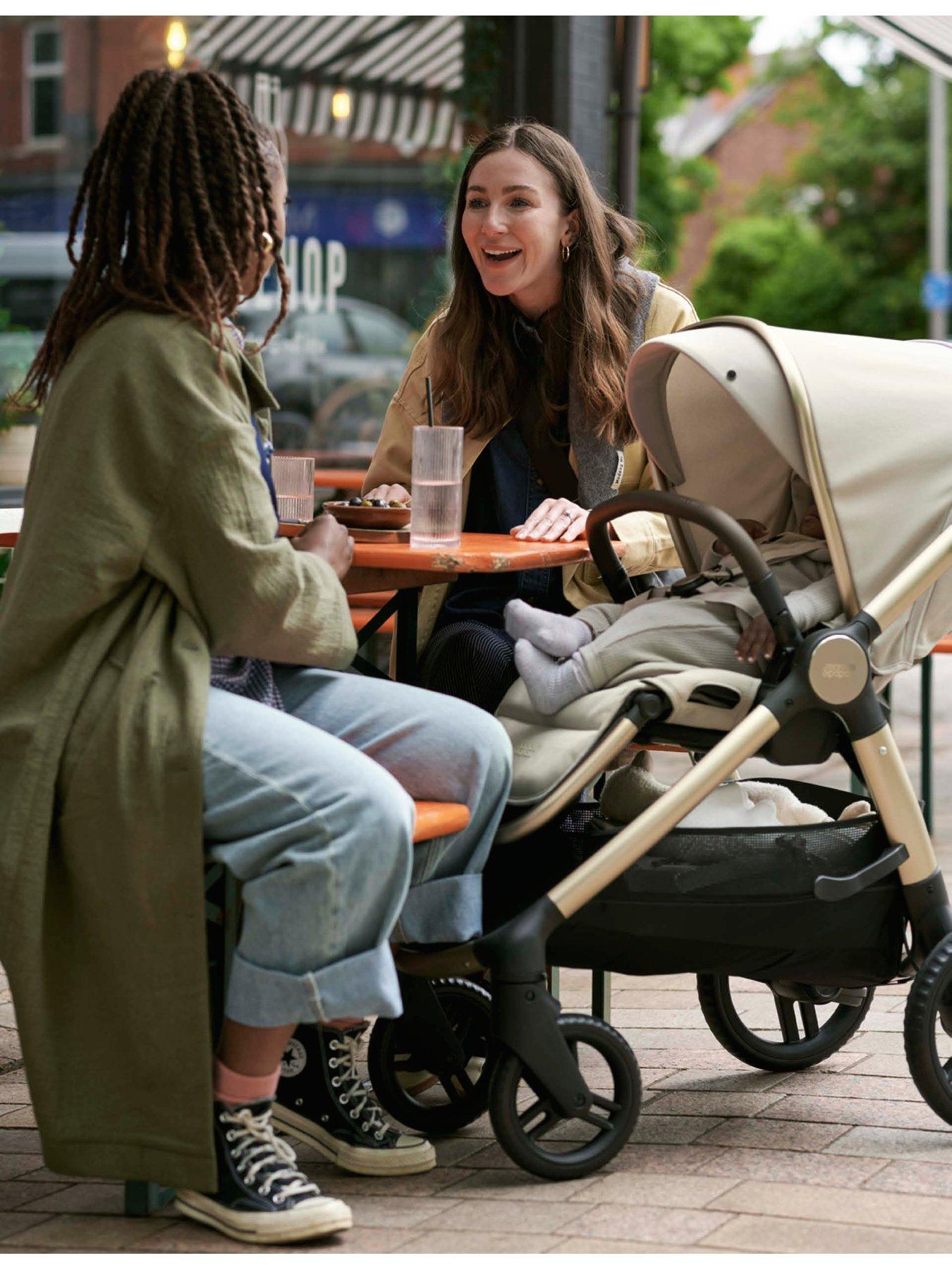 Image 3 of 7 of Mamas & Papas Essential Kit - Ocarro&sup2; Shell (Inc Pushchair, Carrycot, Adaptors, Cupholder, Bag, Footmuff, Soft Toy and Blanket)