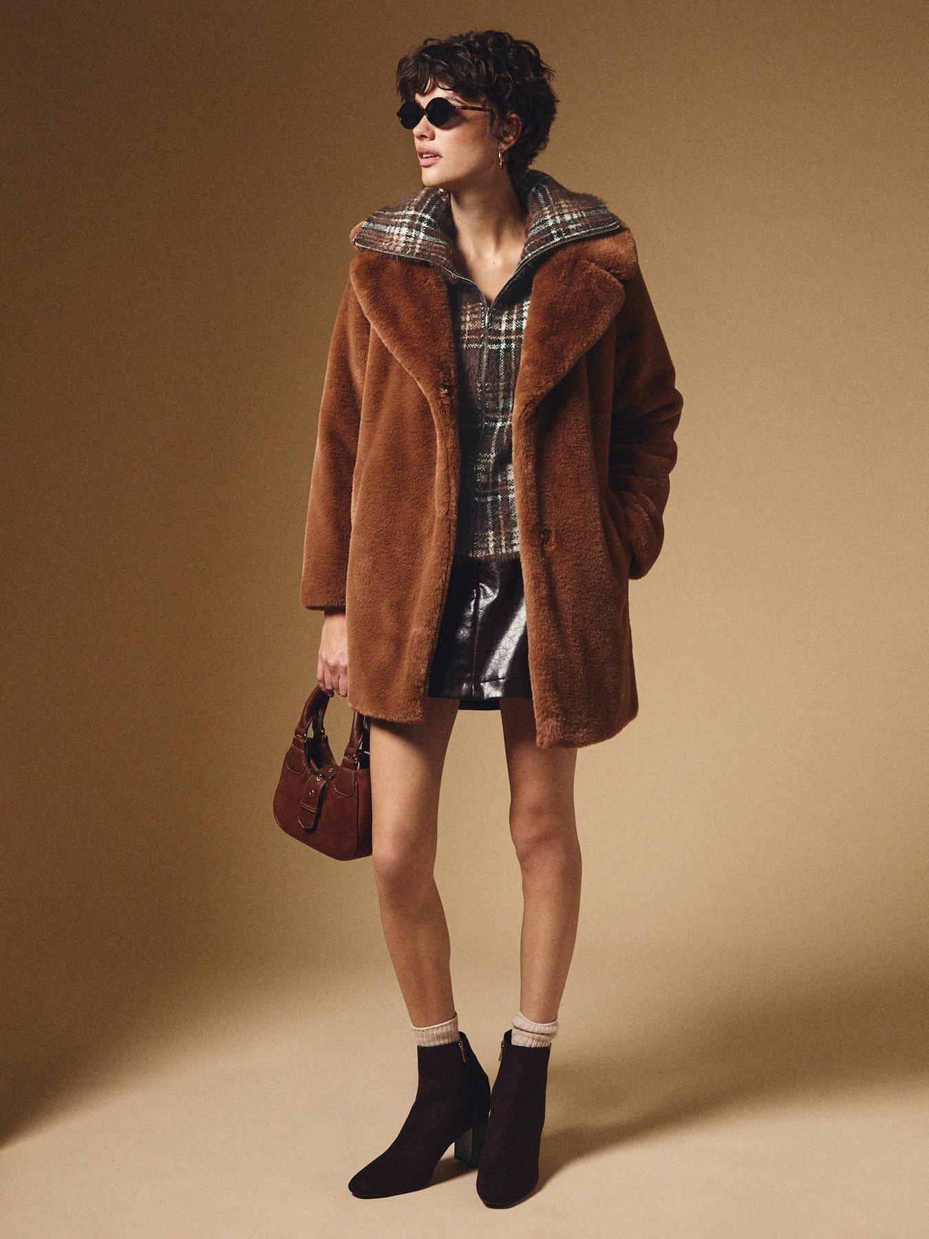 new-look-brown-fluffy-check-zip-cardiganoutfit