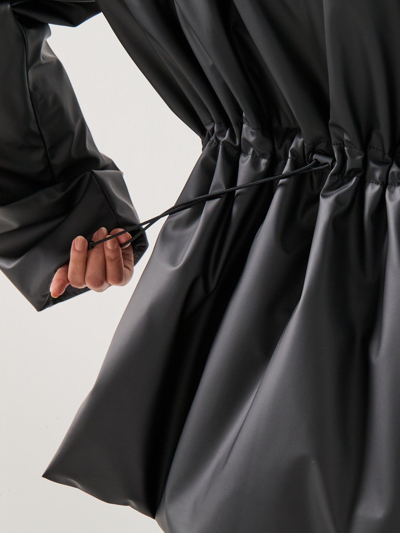 barbour-international-jourdaine-showerproof-jacket--blackdetail