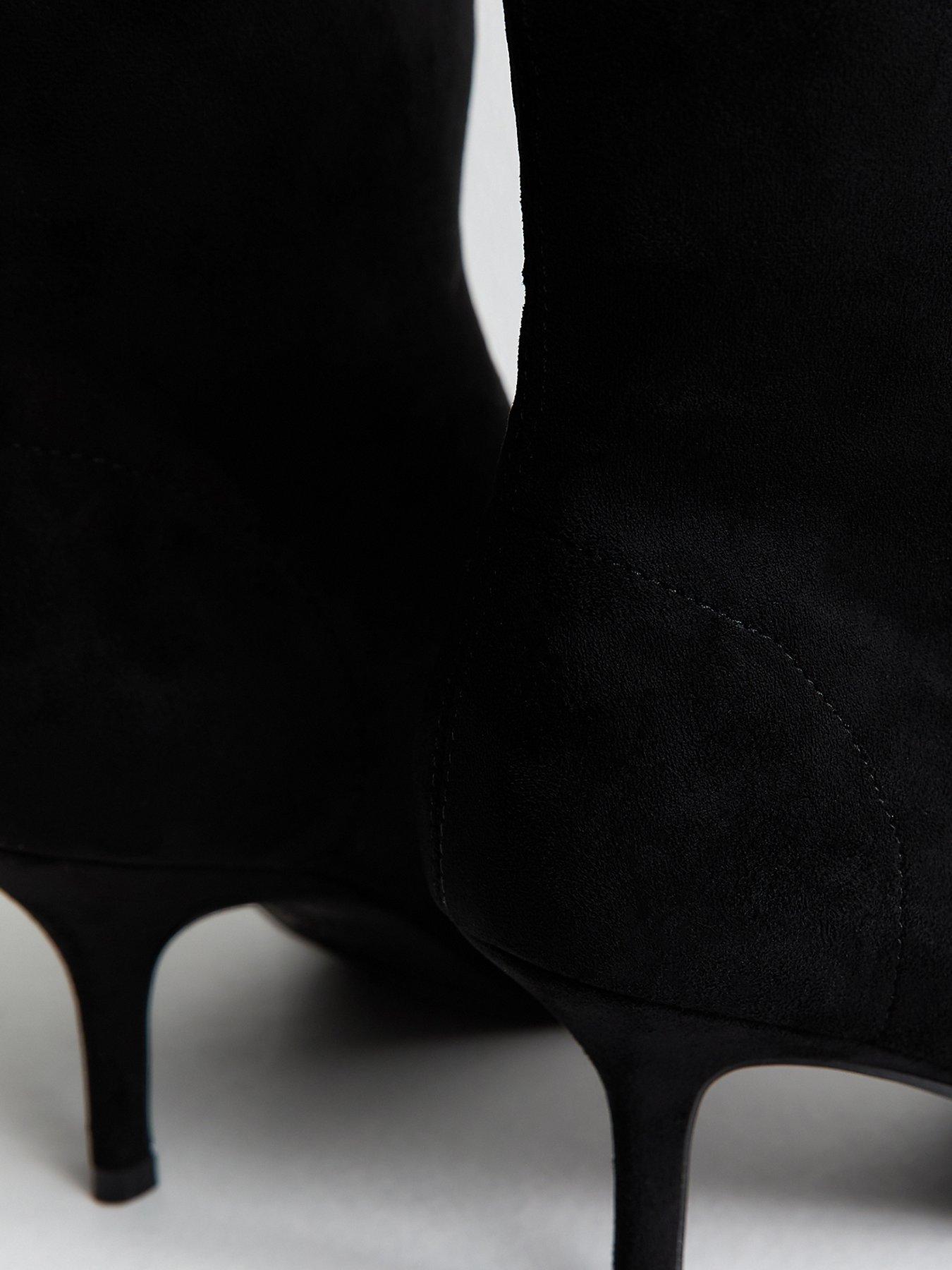 new-look-black-faux-suede-pointed-toe-ankle-bootsoutfit