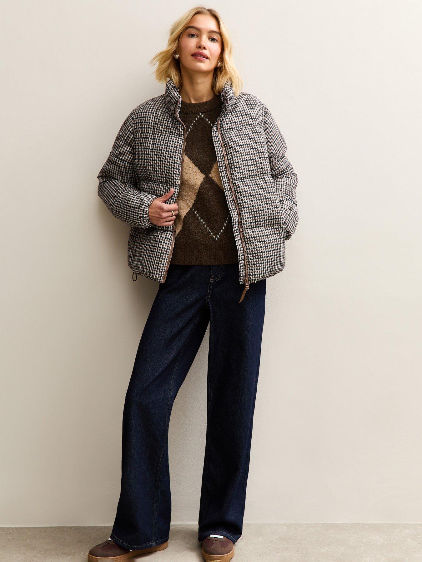 new-look-brown-argyle-pattern-crew-neck-jumperback