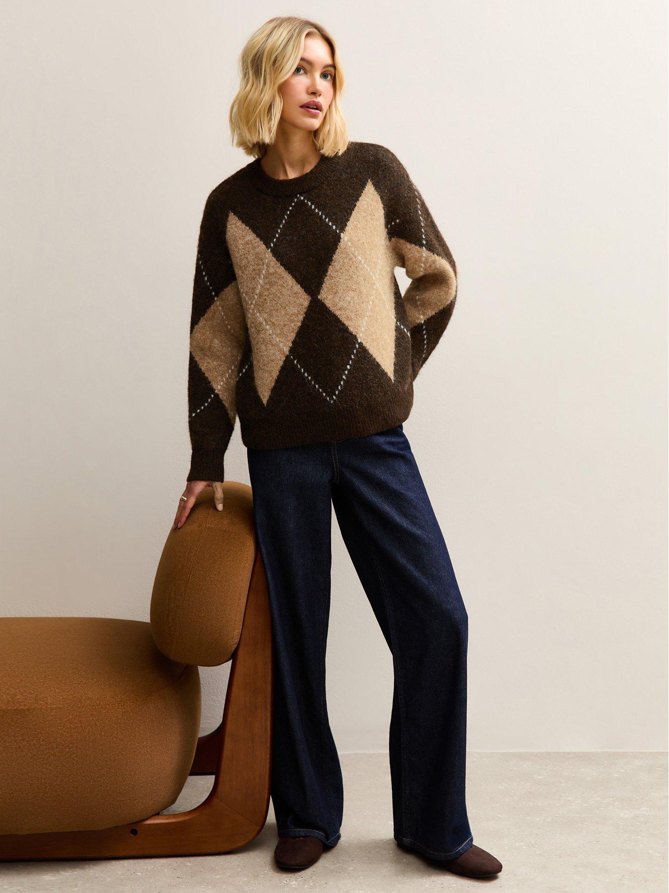 new-look-brown-argyle-pattern-crew-neck-jumperoutfit