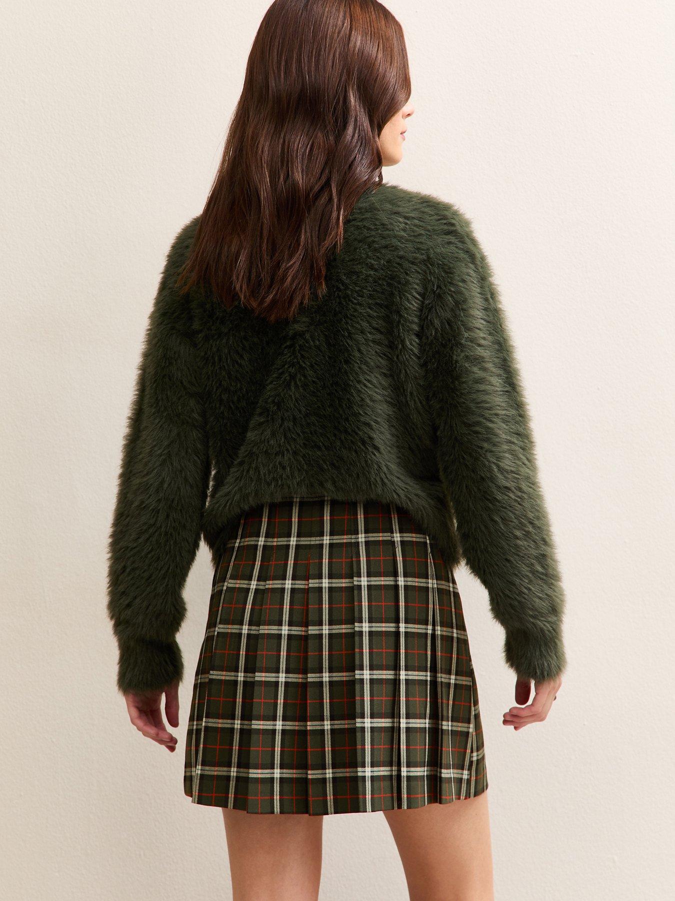 new-look-check-pattern-knife-pleat-mini-skirt-greenstillFront