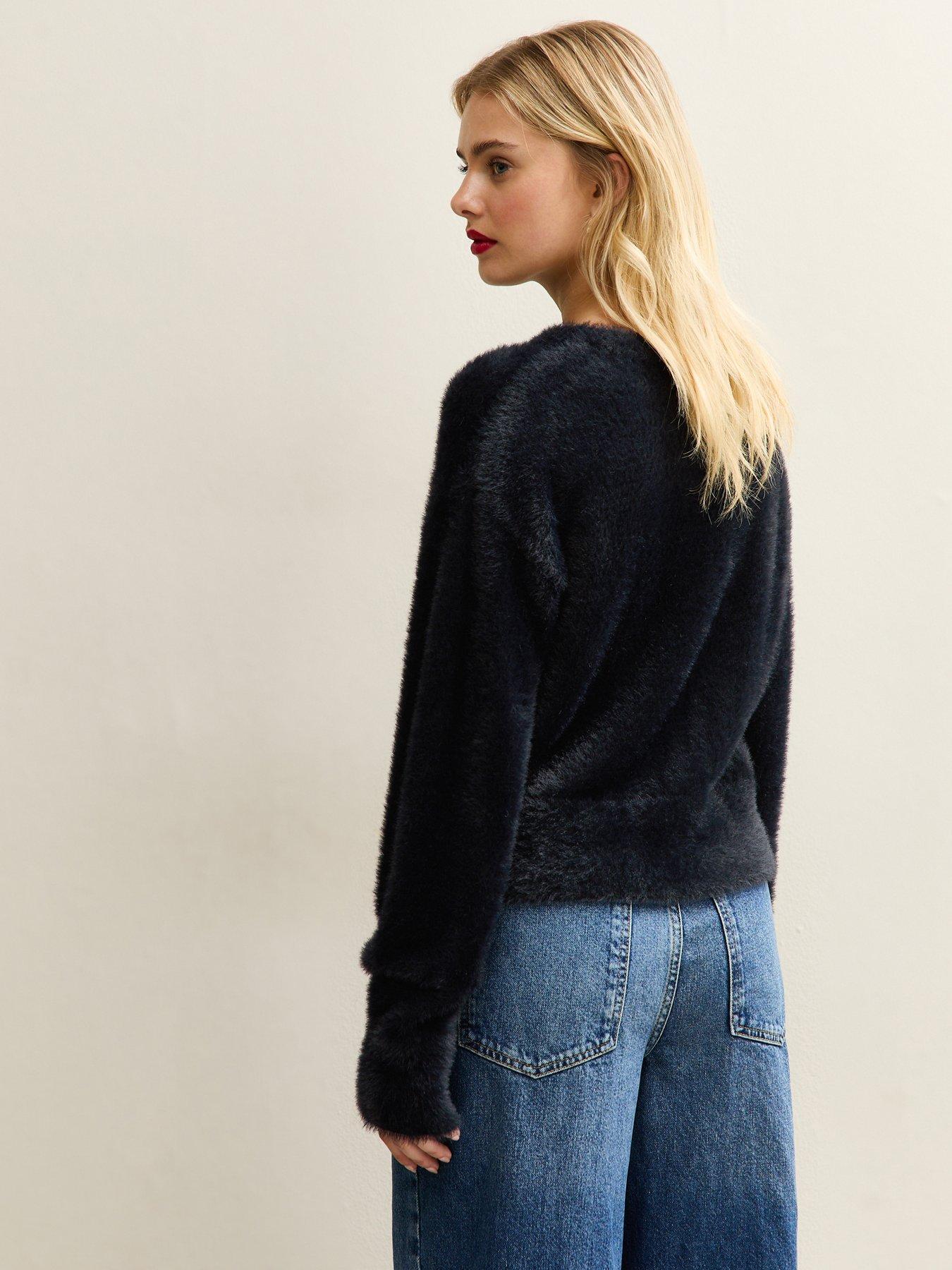 new-look-xmas-mistletoe-fluffy-jumper-blackstillFront