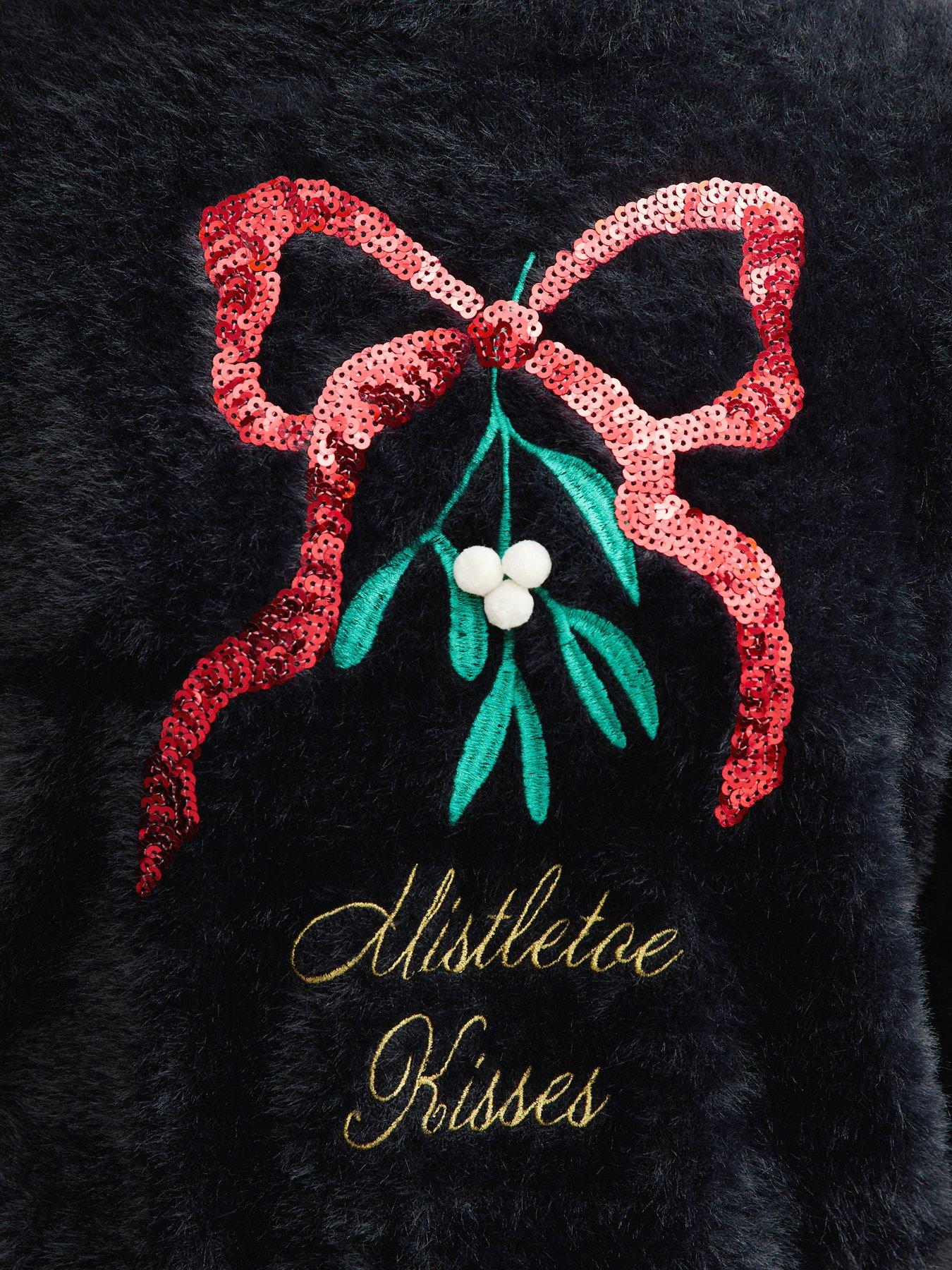 new-look-xmas-mistletoe-fluffy-jumper-blackdetail