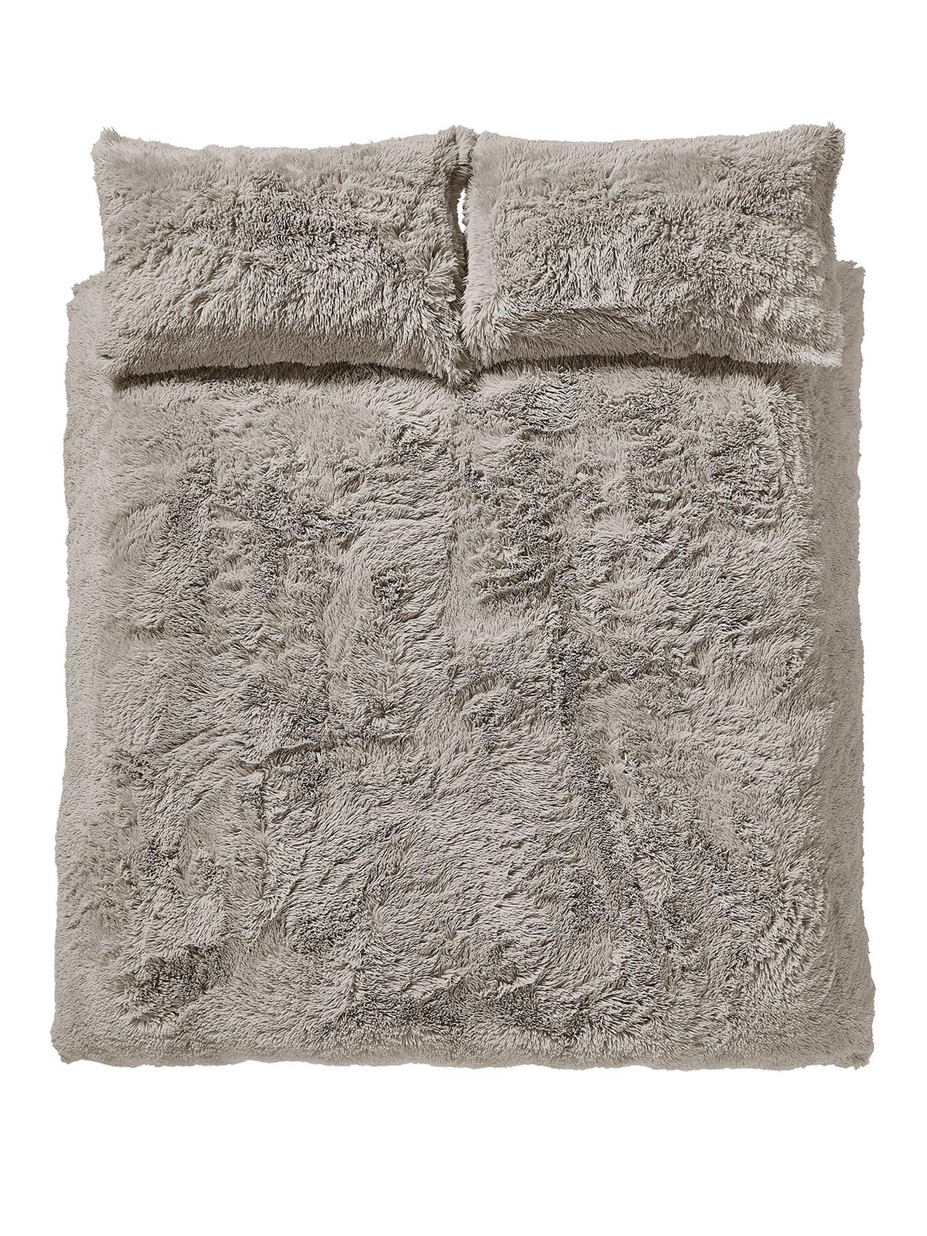 Image 2 of 5 of Catherine Lansfield Cuddly Duvet Set - Natural