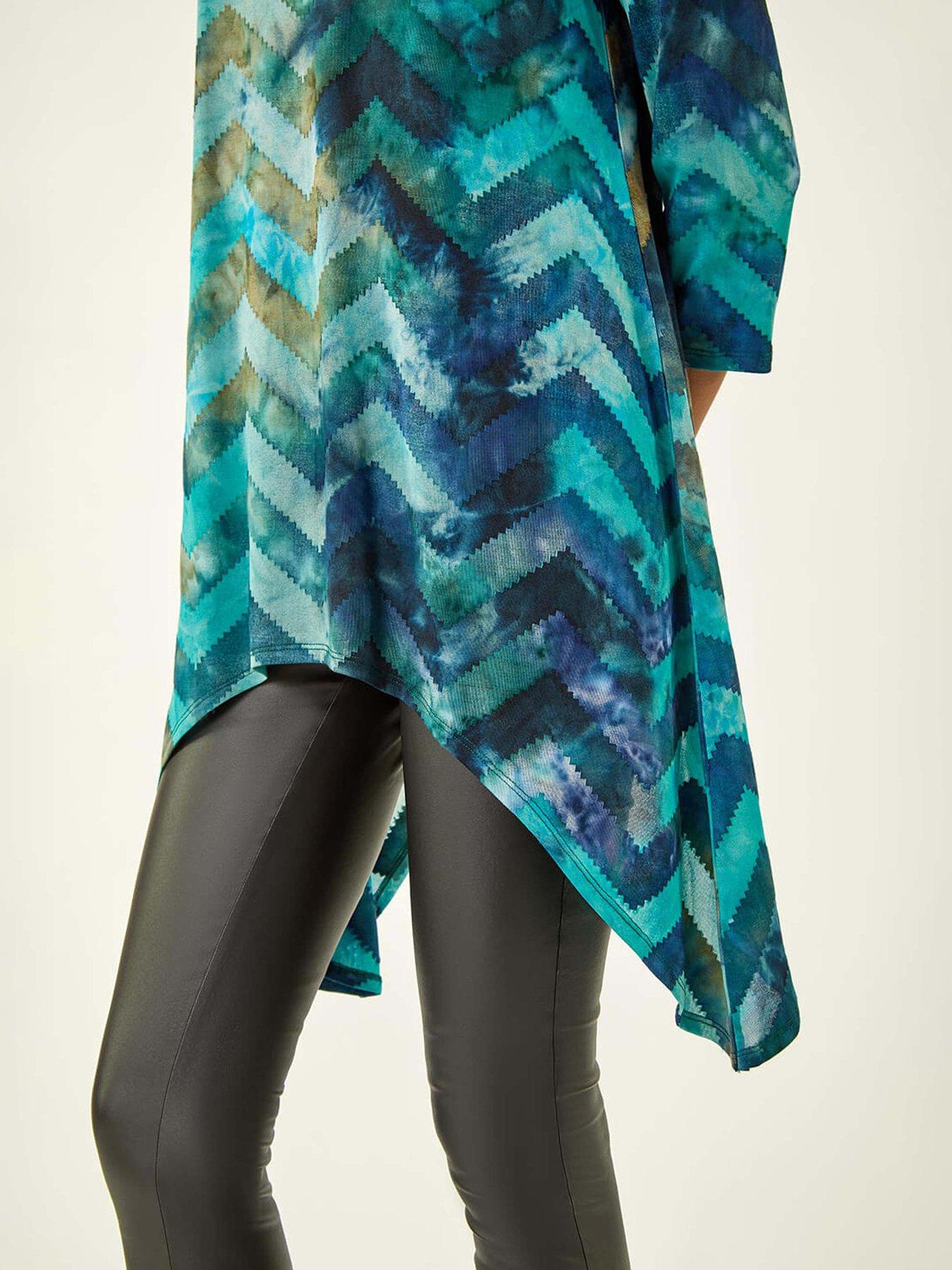 roman-boucle-stretch-hanky-hem-top-bluedetail