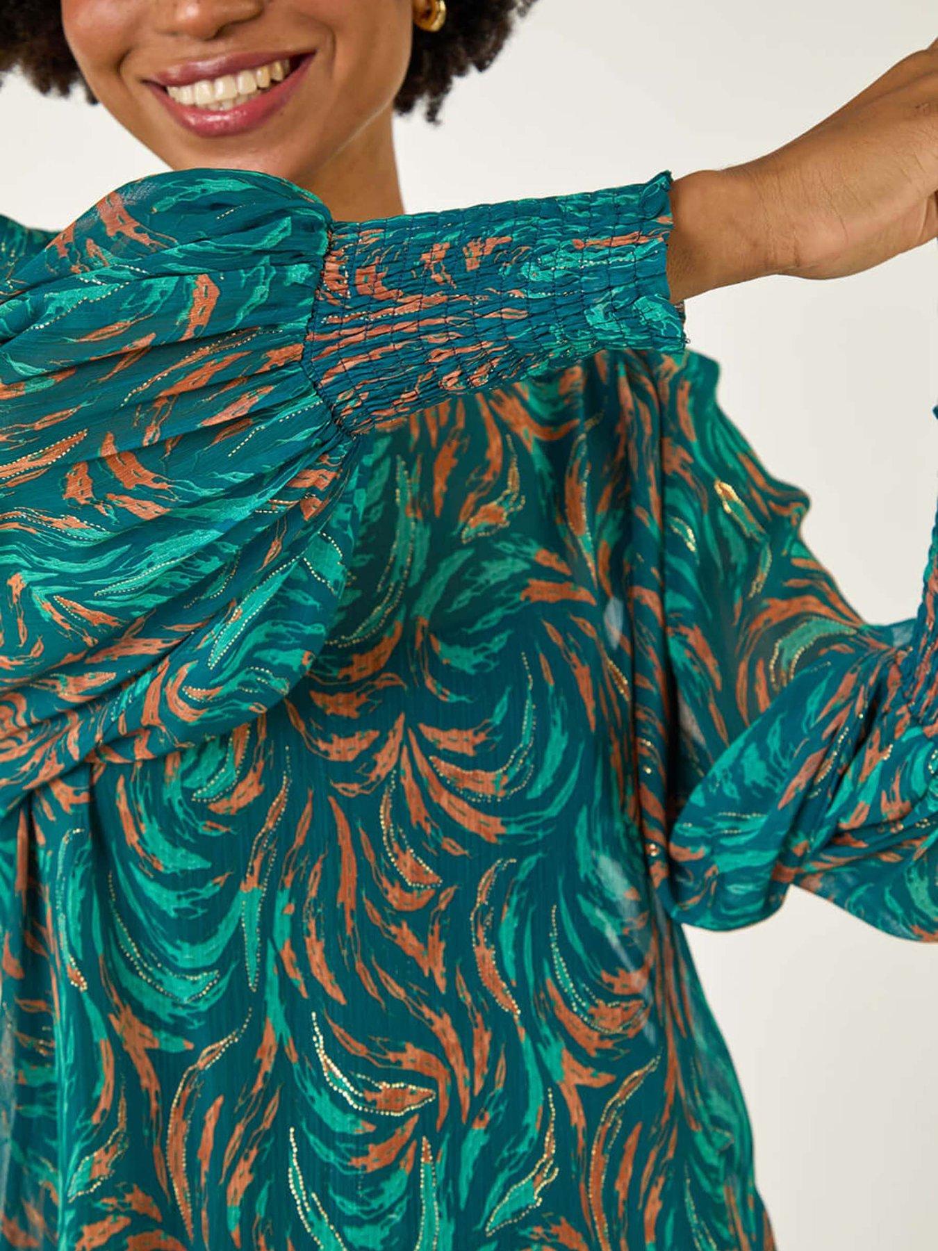 roman-metallic-abstract-printed-top-greendetail