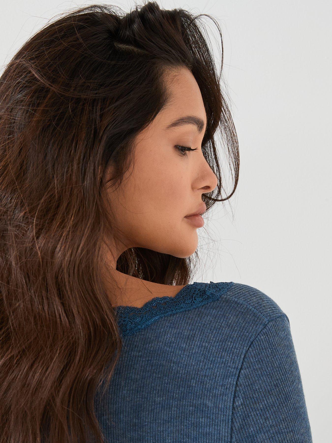 free-people-big-love-ribbed-button-upnbsptopnbsp--bluedetail