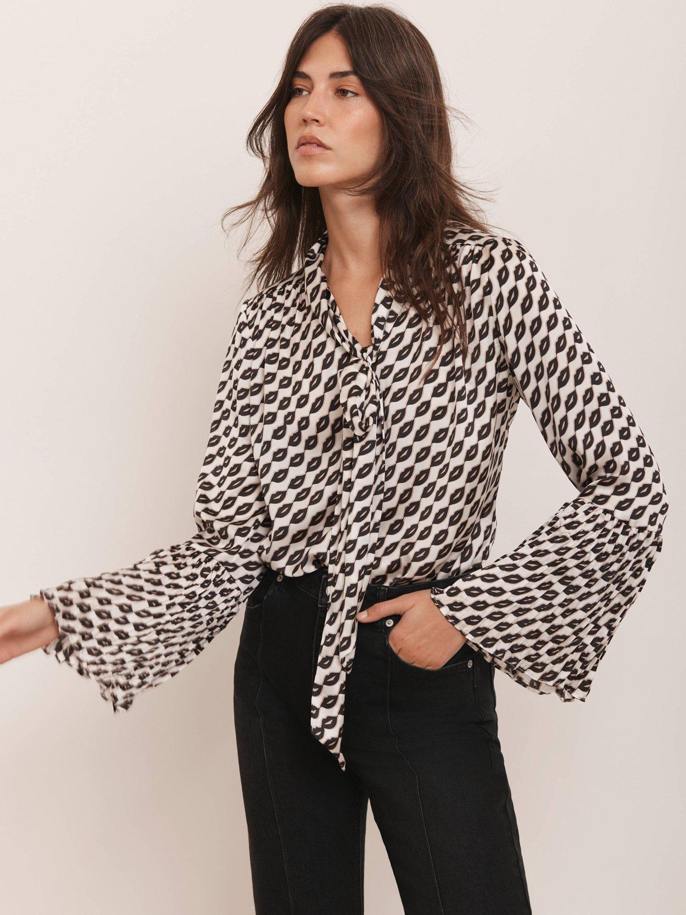 mint-velvet-tie-neck-blouse-lips-print-blackback