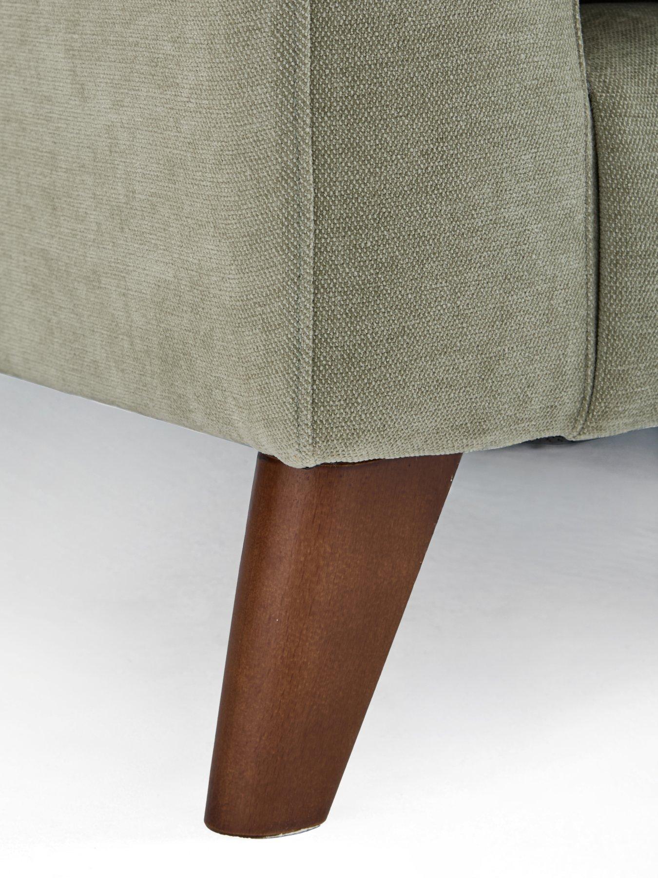 very-home-moda-snuggle-chairoutfit