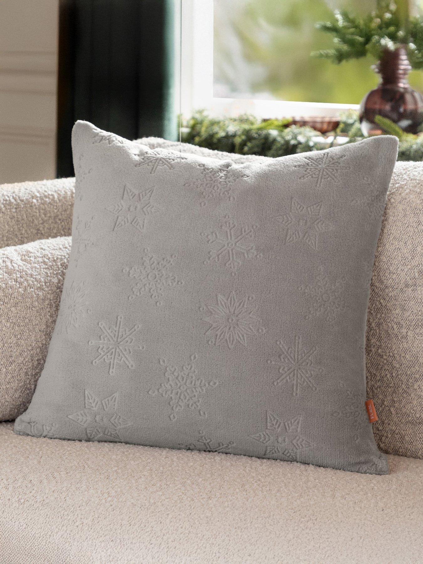 furn-snowflakes-50x50-polyester-cushion-grey