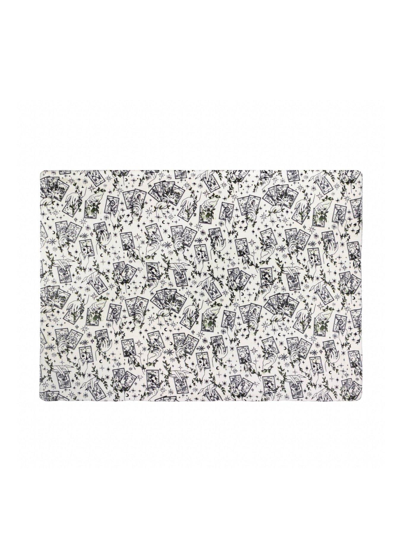 Image 4 of 6 of Furn Celestial Stories 130x180 Sherpa Throw Green