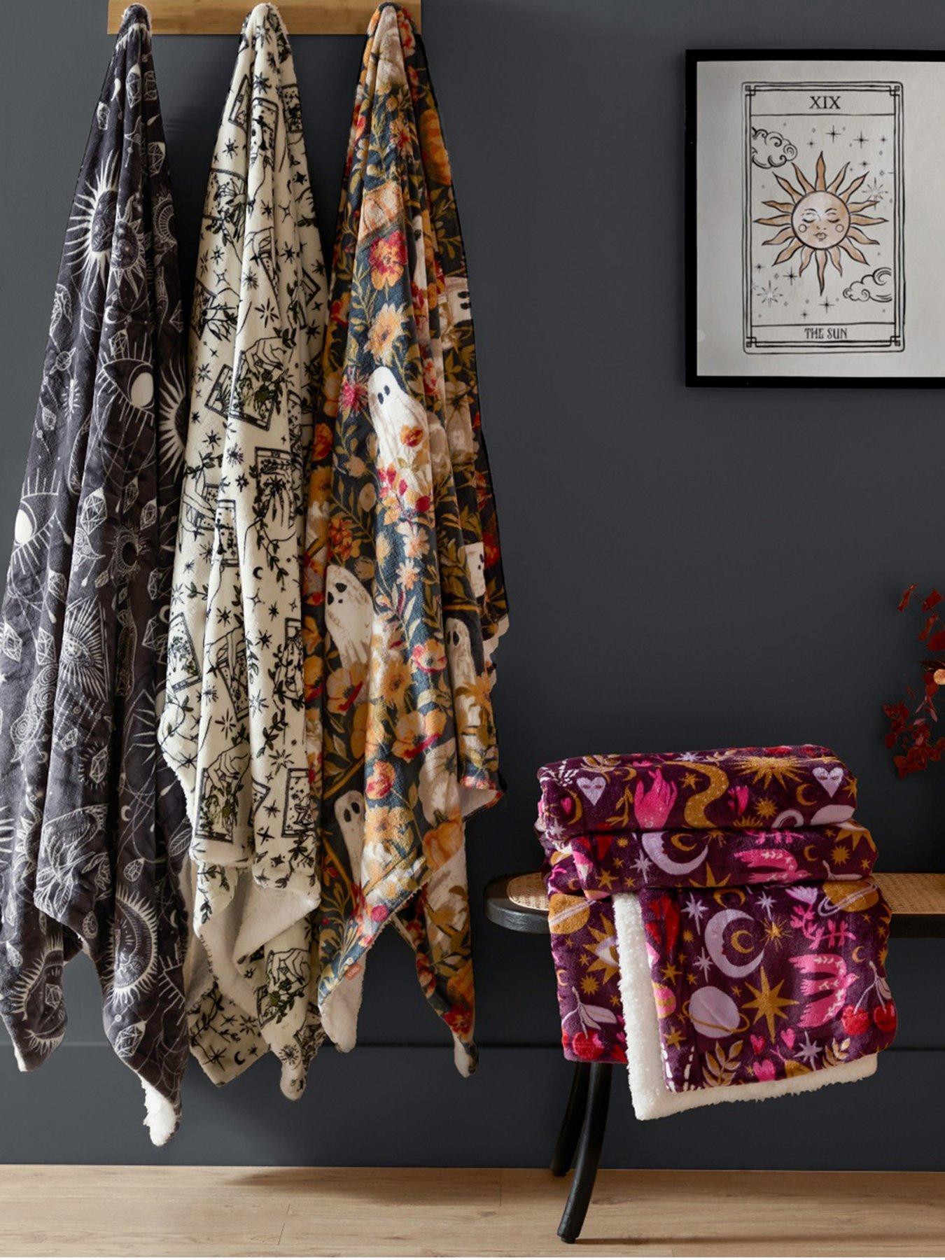 Image 6 of 6 of Furn Celestial Stories 130x180 Sherpa Throw Green