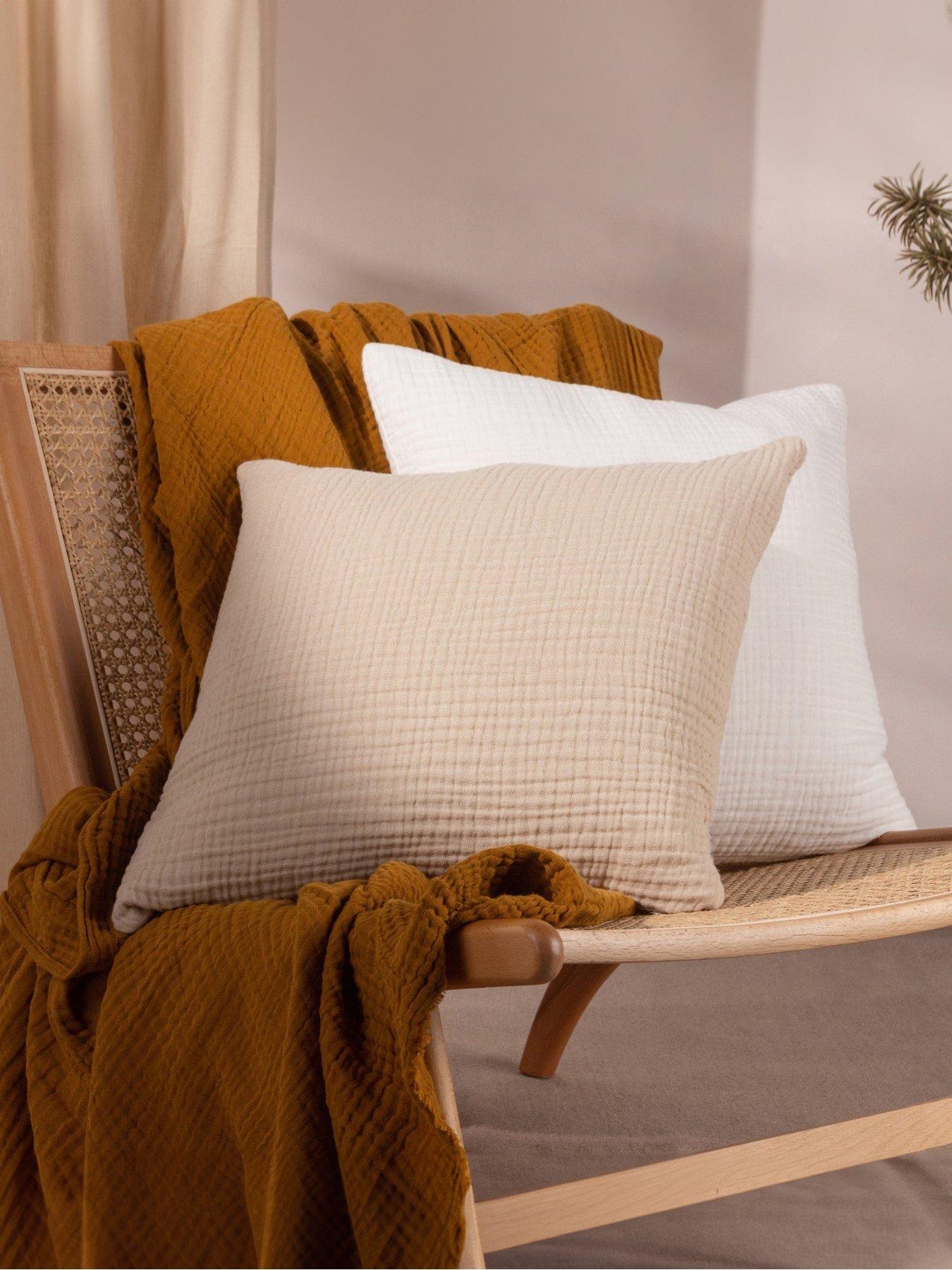 Yard Lark 45x45 Polyester Cushion