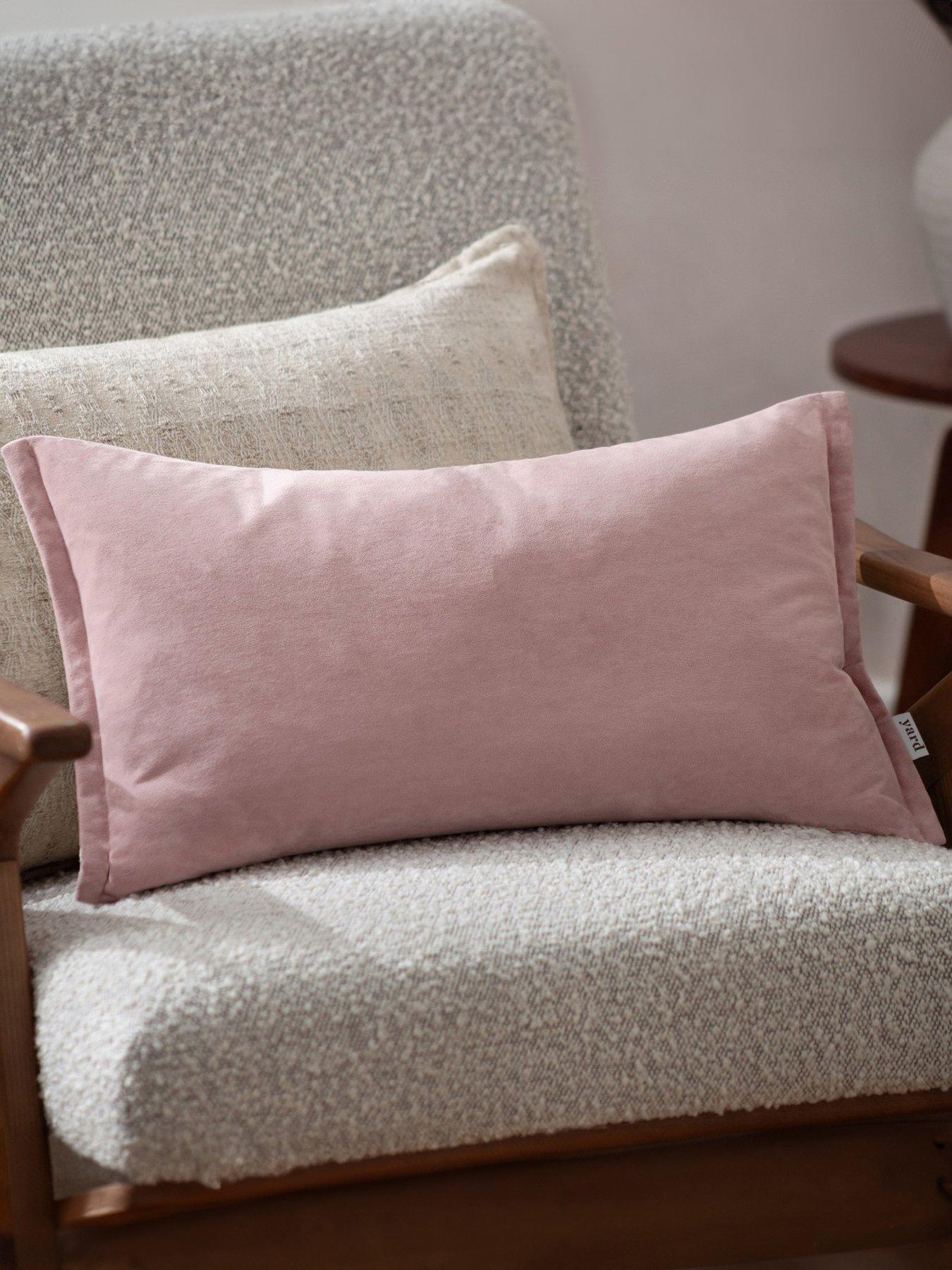 yard-merton-polyester-cushion