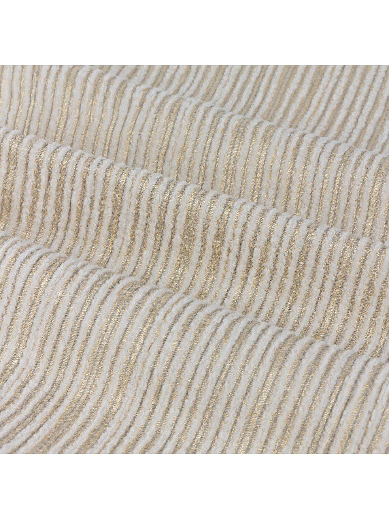 paoletti-jupiter-eyelet-curtainsdetail