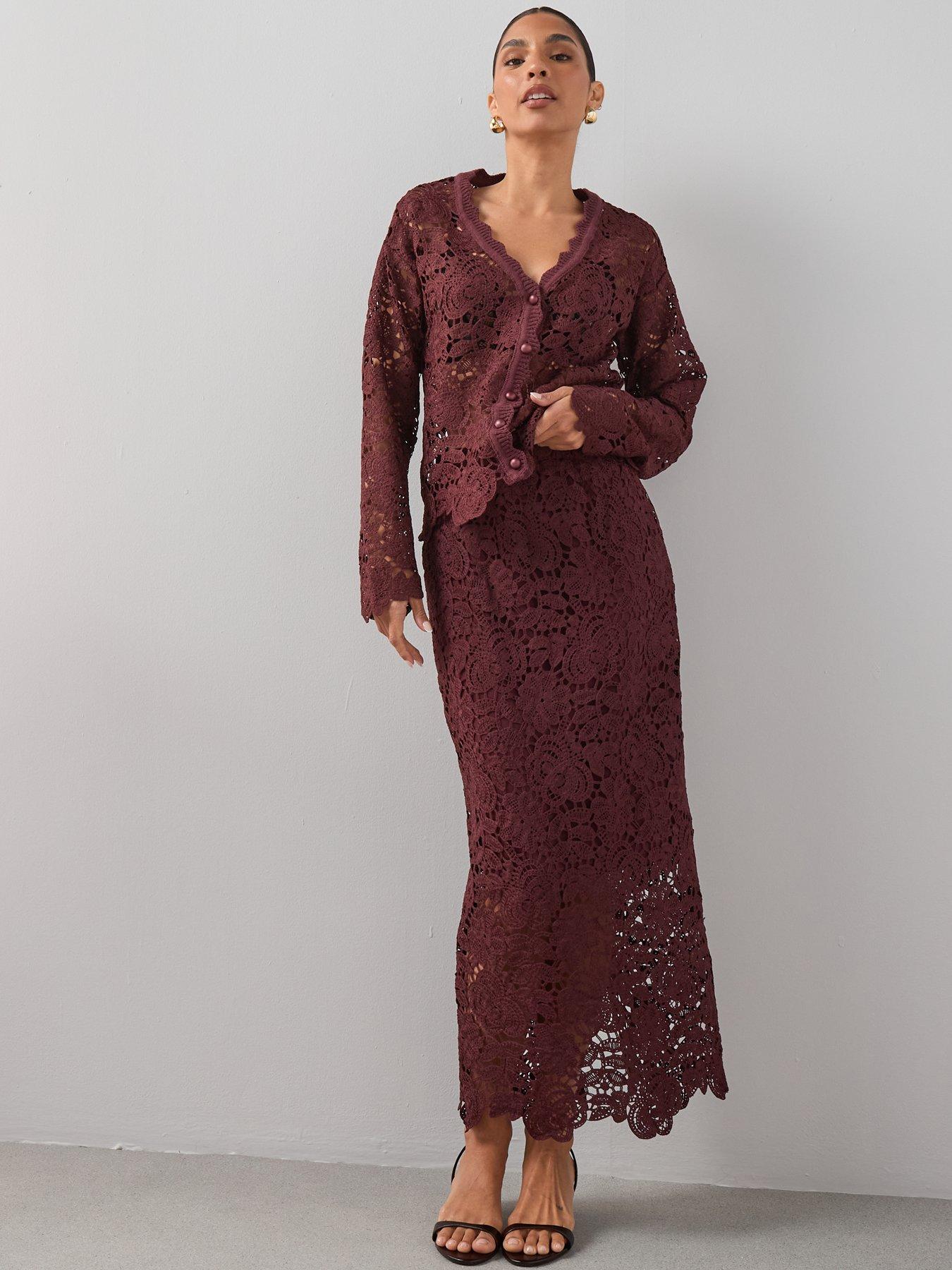the-very-collection-crochet-maxi-skirt-coord-brownfront