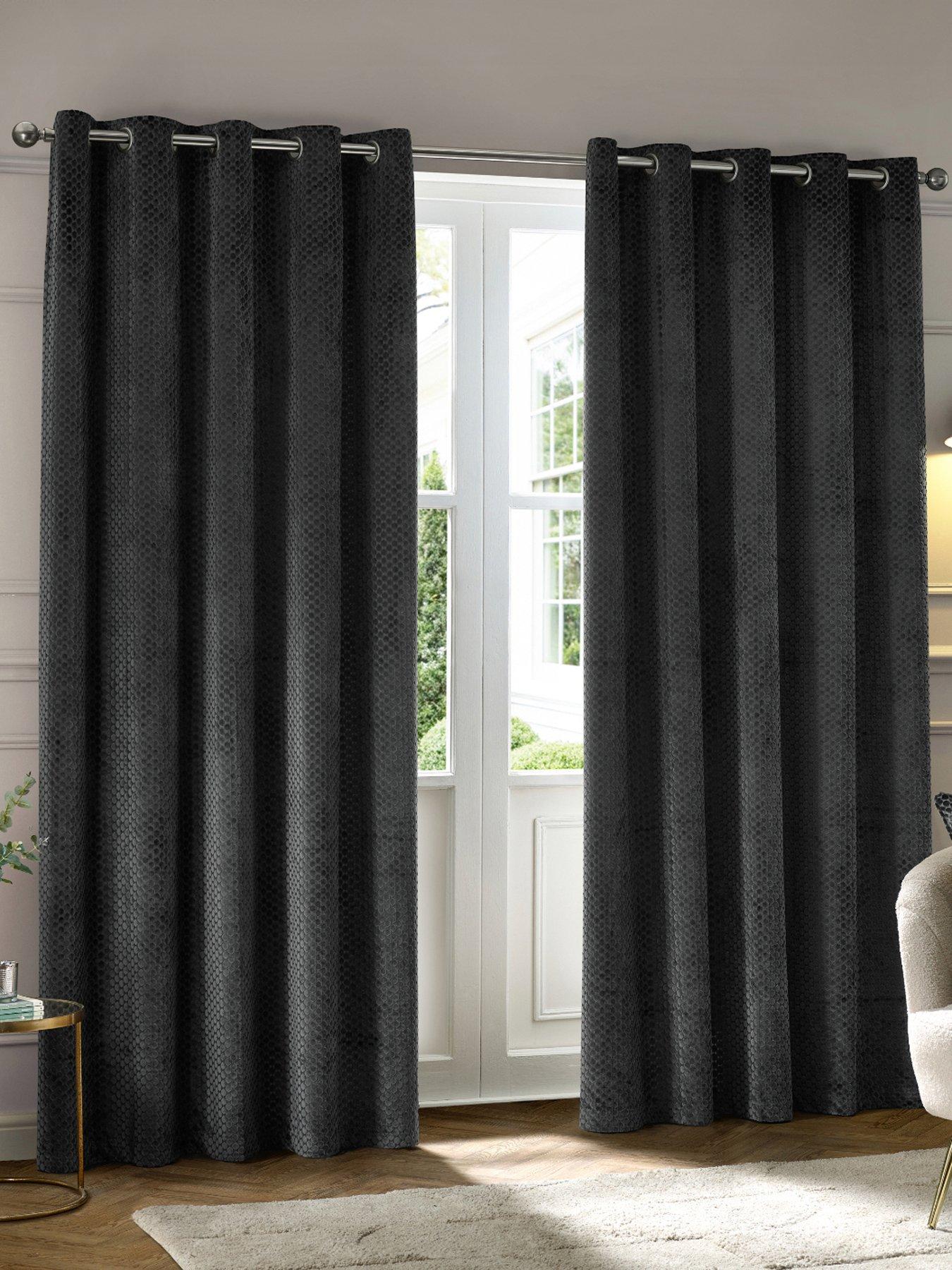 paoletti-neptune-eyelet-curtains