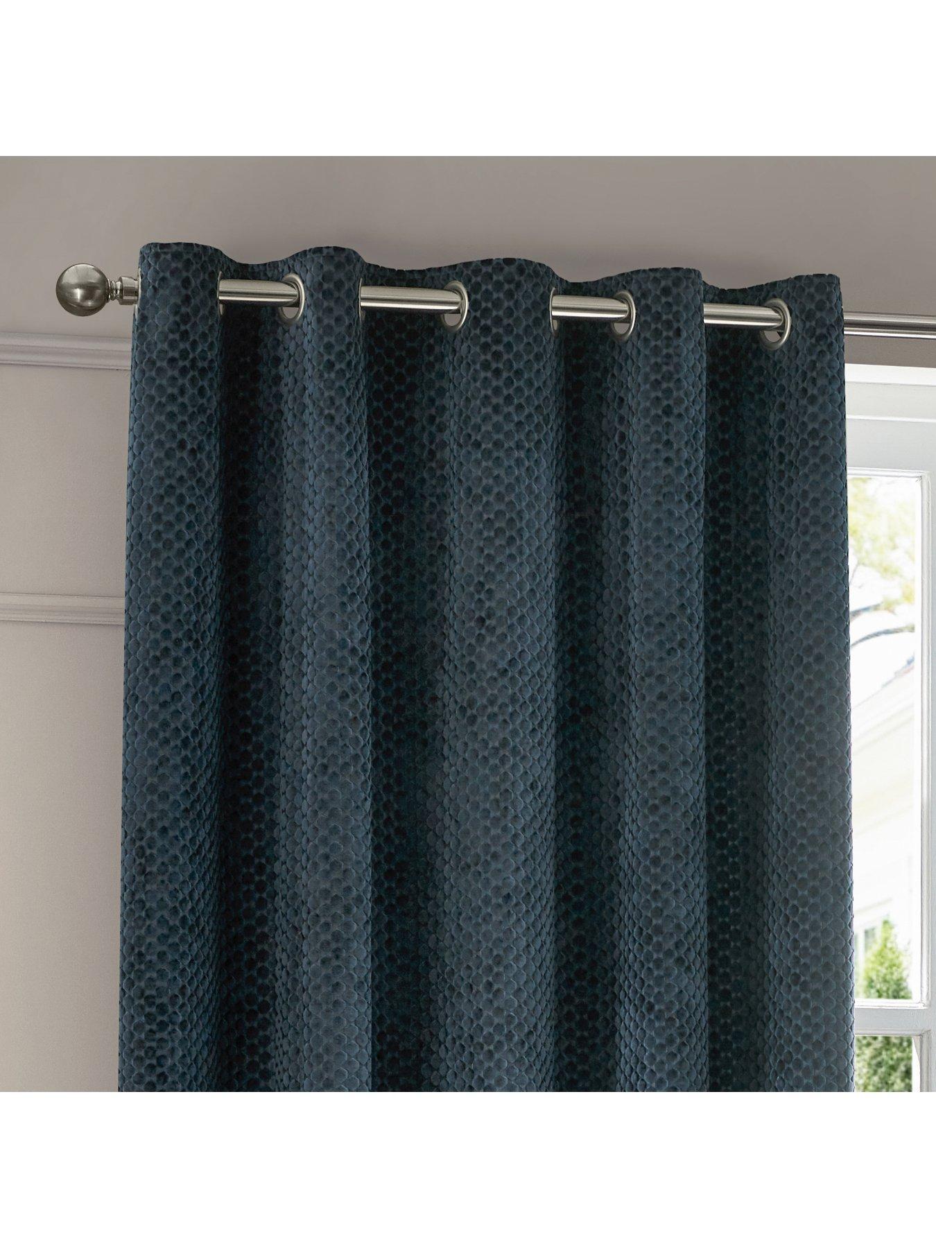 paoletti-neptune-eyelet-curtainsstillFront