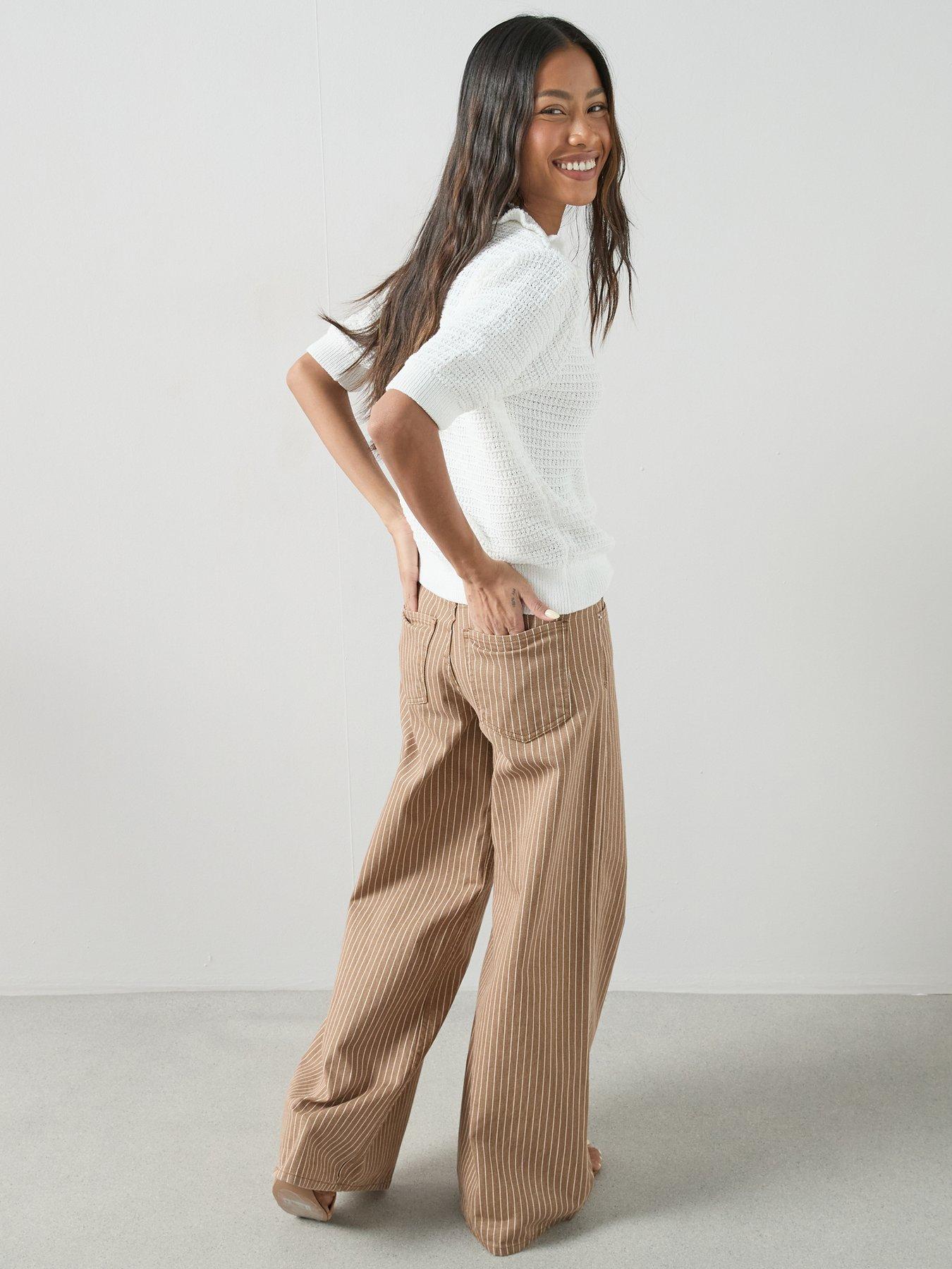 Image 6 of 7 of The Very Collection Frill Collar Short Sleeve Knitted Cardigan - Cream