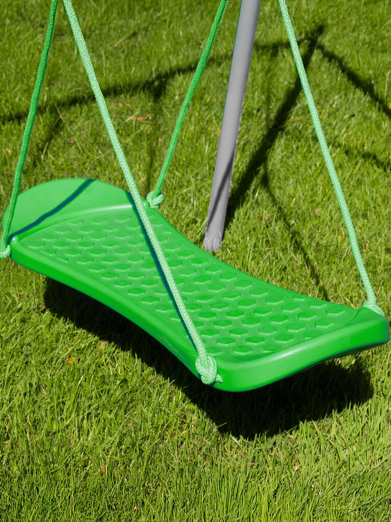 sportspower-swing-monkey-bar-standing-swingback