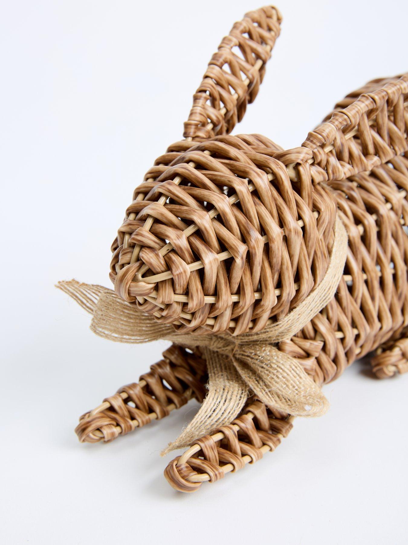 the-very-collection-lying-down-faux-rattan-rabbitoutfit