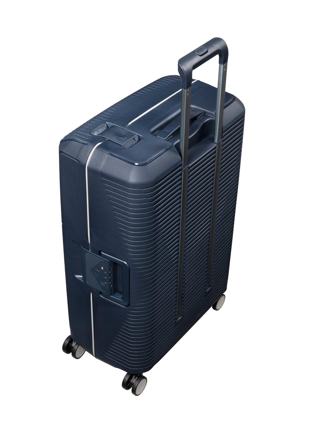 it-luggage-tenacious-blueberry-3pc-suitcase-setstillFront