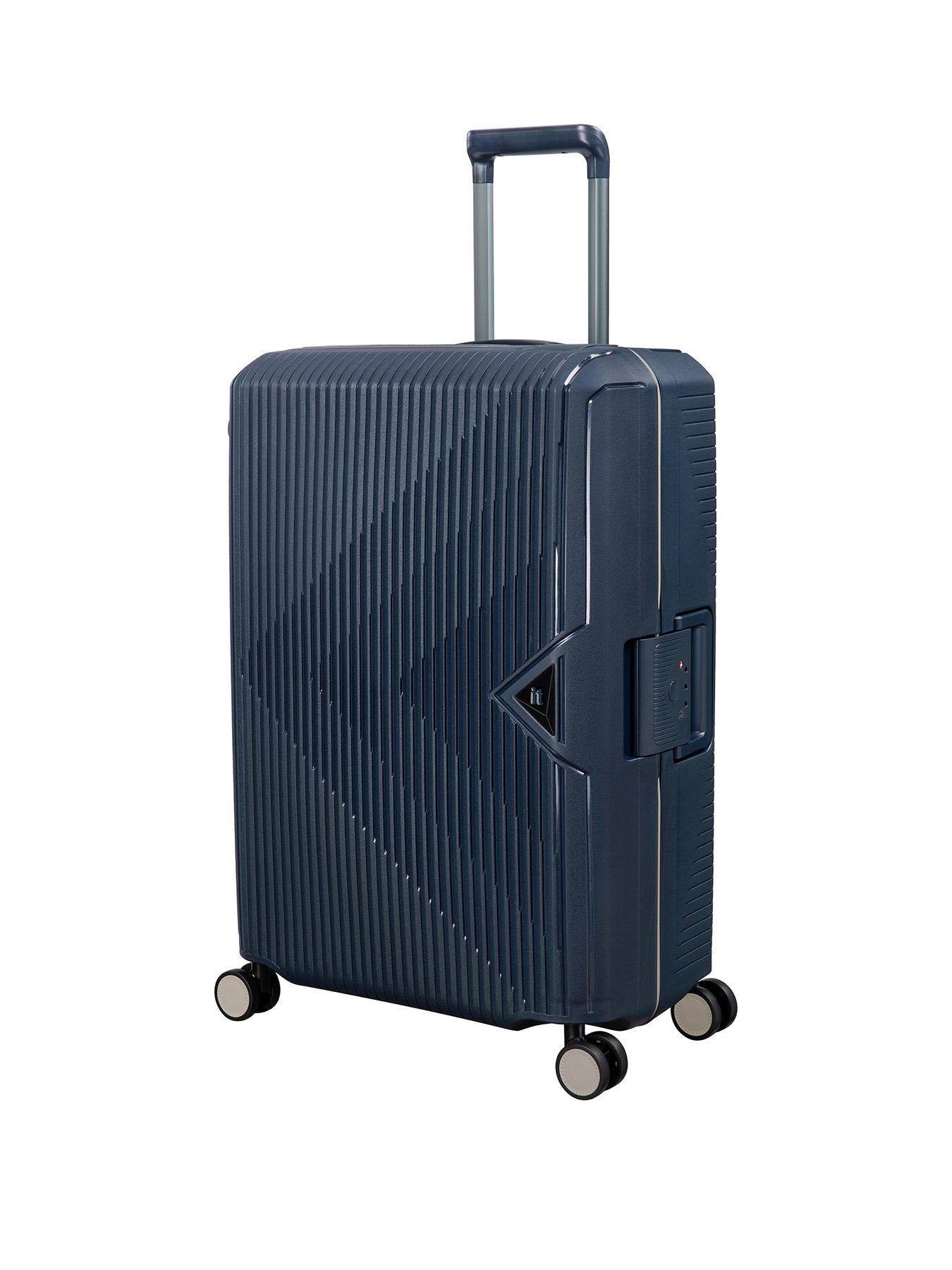 it-luggage-tenacious-blueberry-medium-suitcase