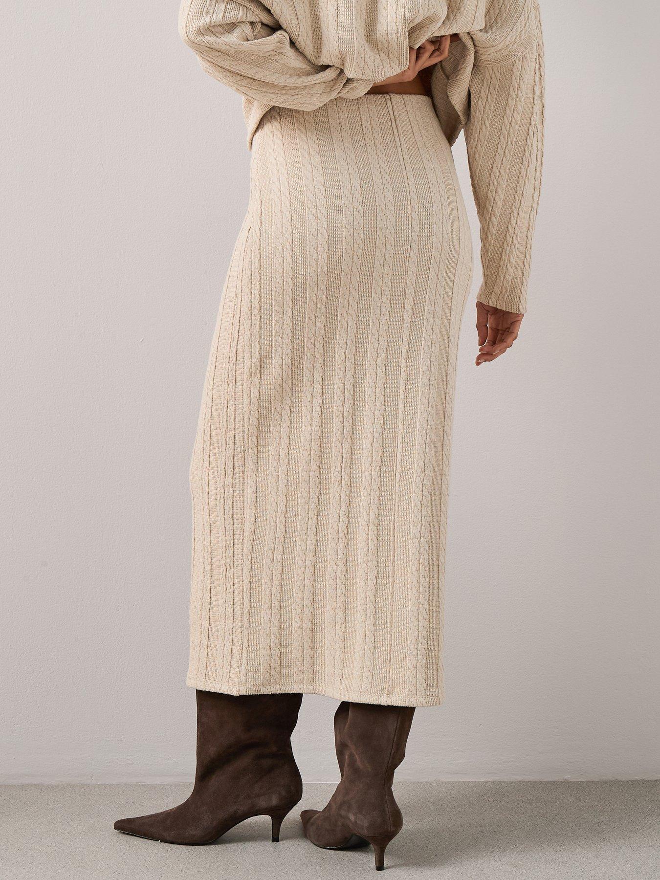 Image 2 of 6 of The Very Collection Cable Textured Midaxi Skirt Co-Ord - Cream