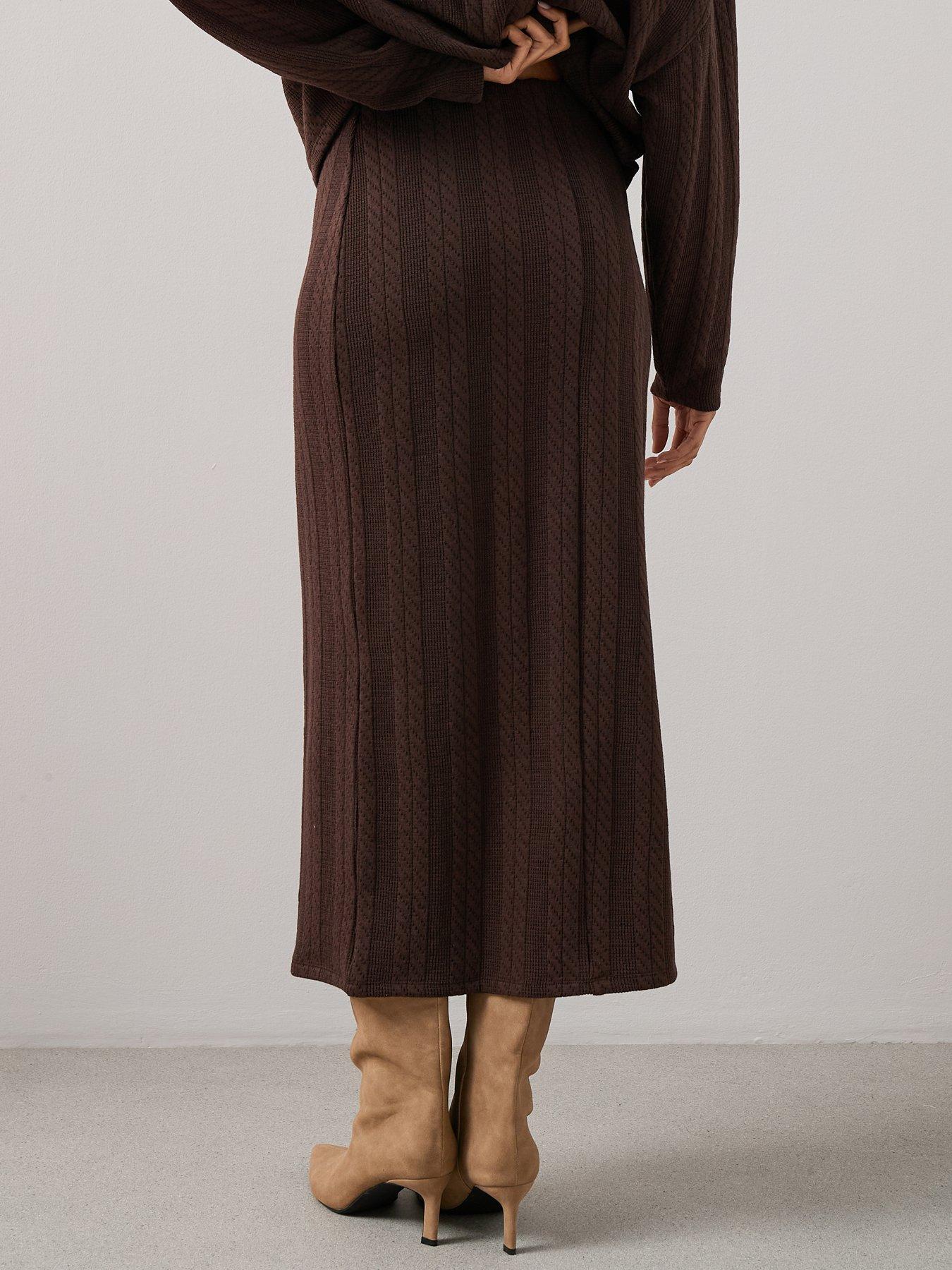 the-very-collection-cable-textured-midaxi-skirt-co-ord-brownstillFront