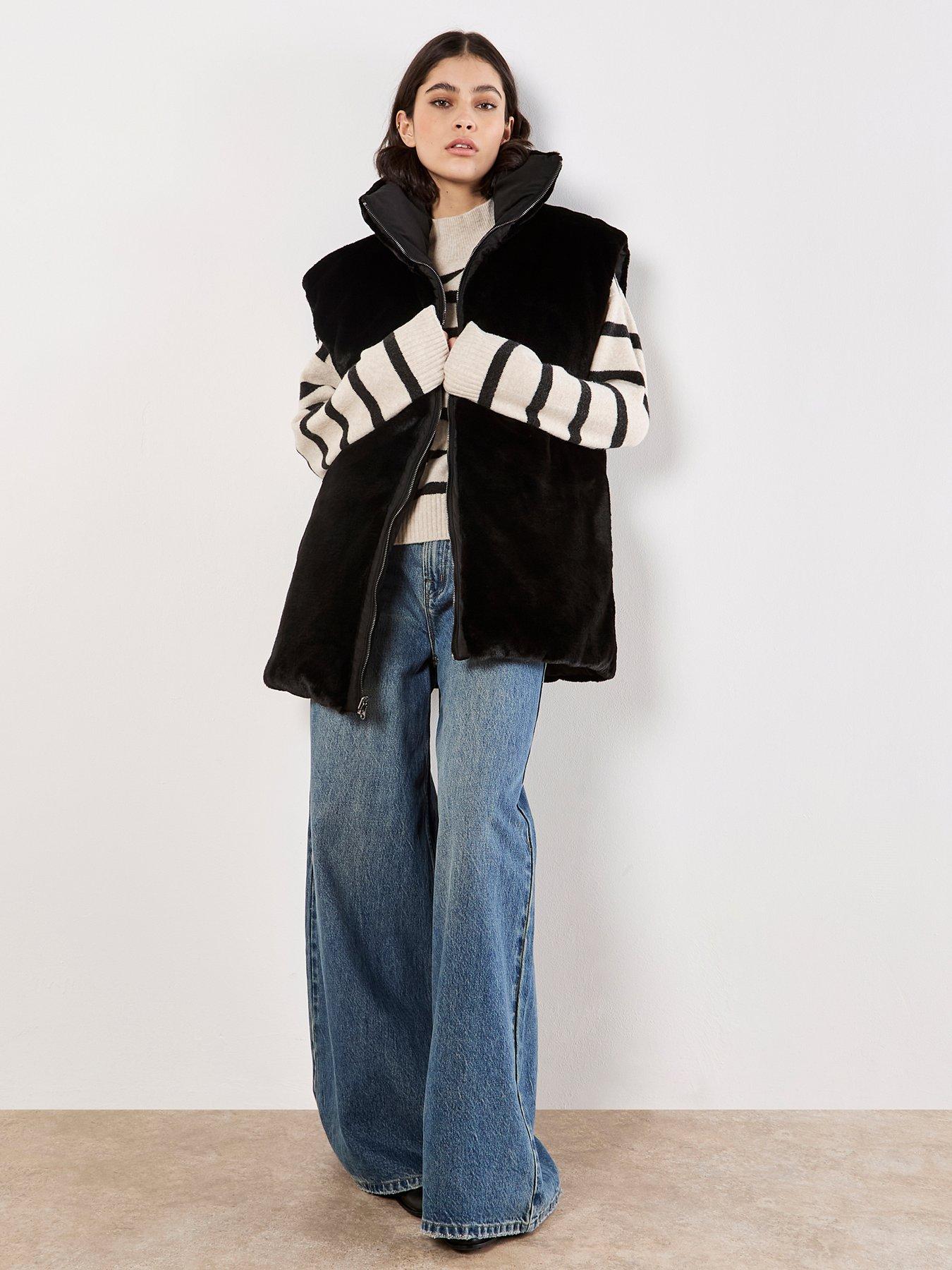 apricot-reversible-oversized-puffer-jack-blackback