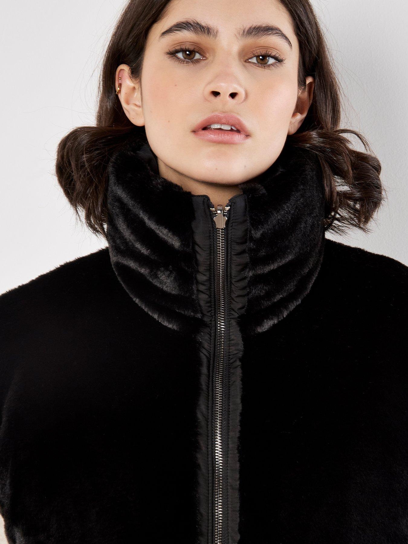 apricot-reversible-oversized-puffer-jack-blackoutfit