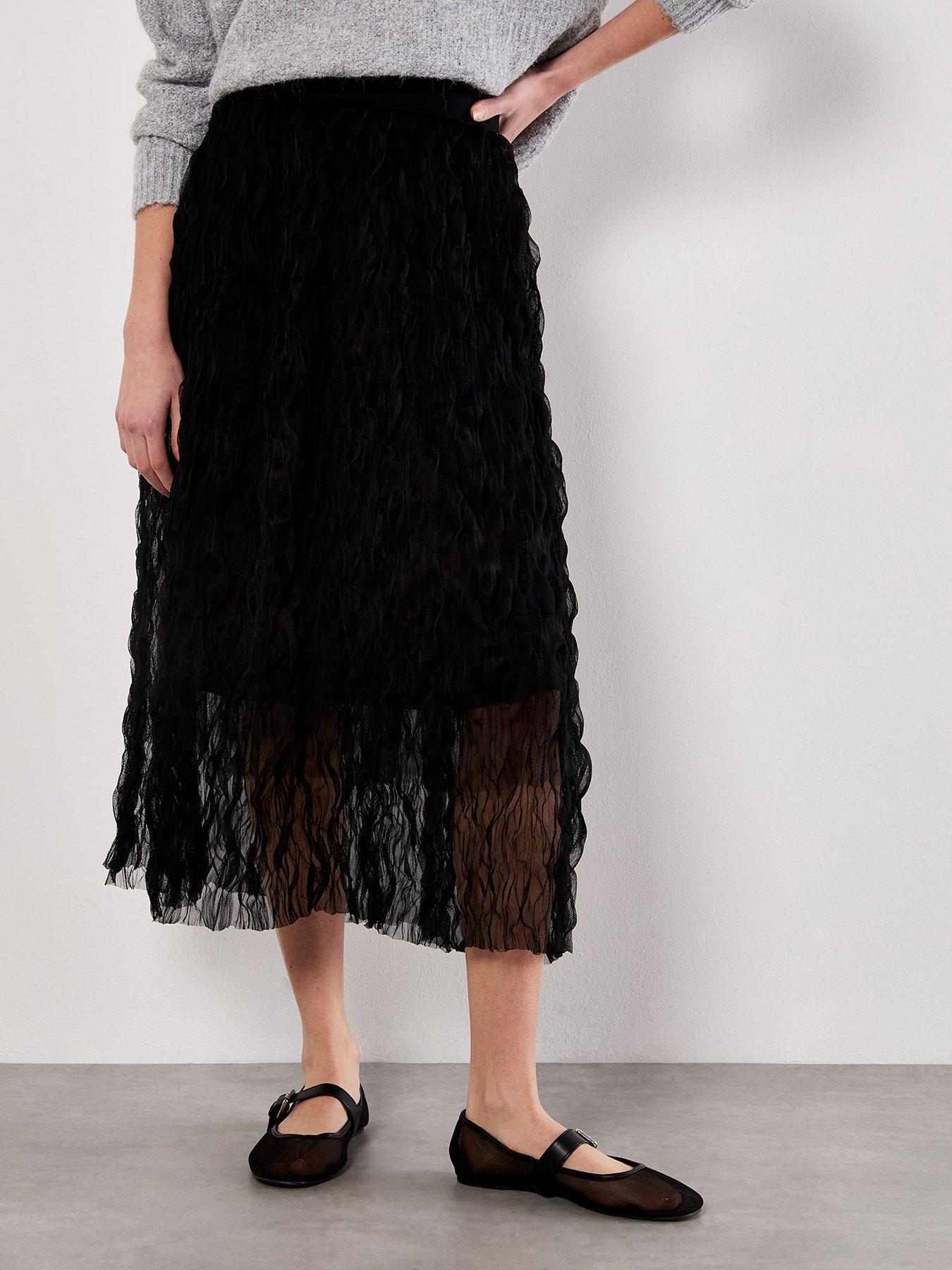 Apricot Wavy Tulle Midi Skirt - Black