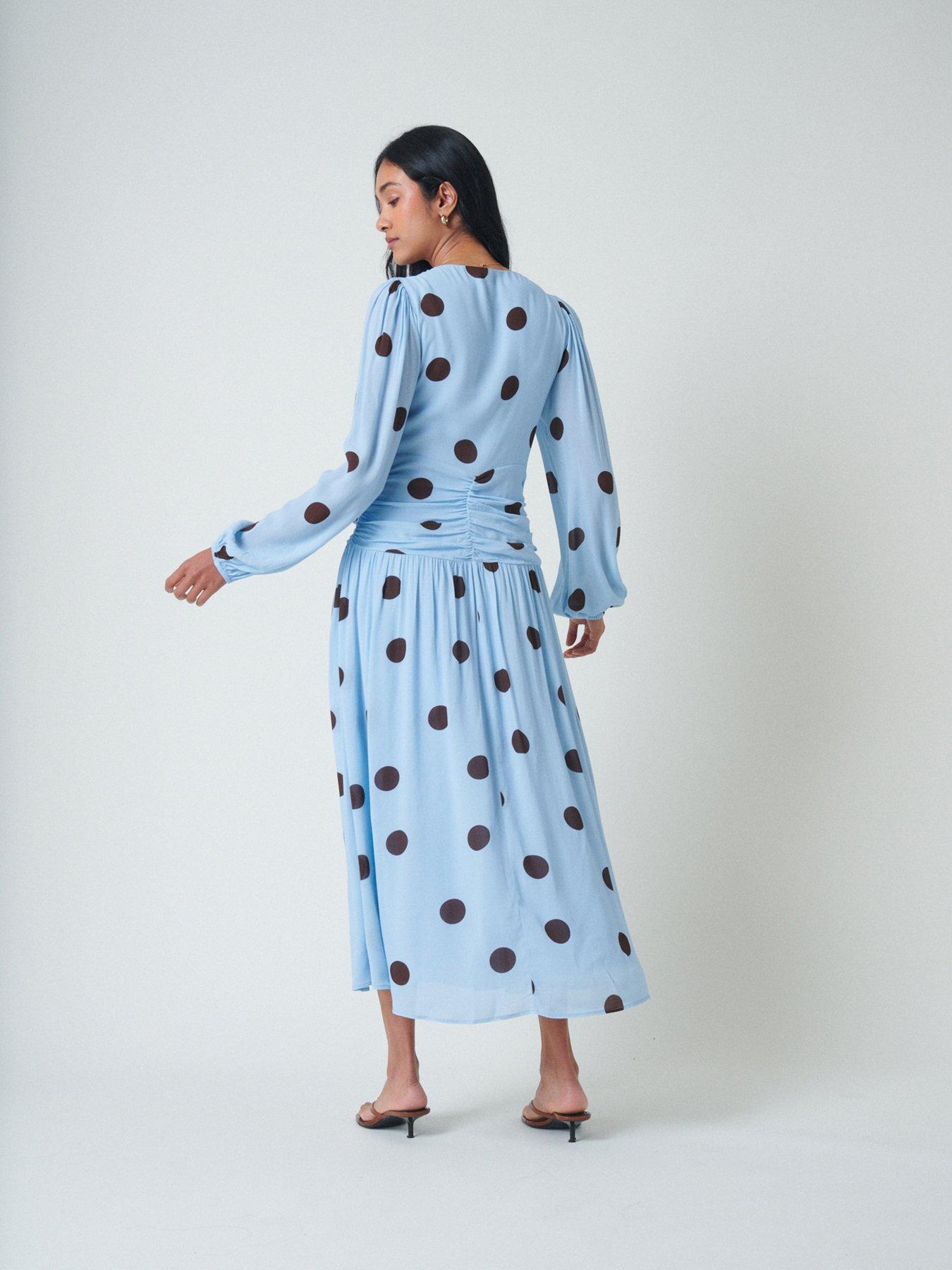 Image 2 of 5 of Nobodys Child Luna Ruched Waist Midi Dress - Blue