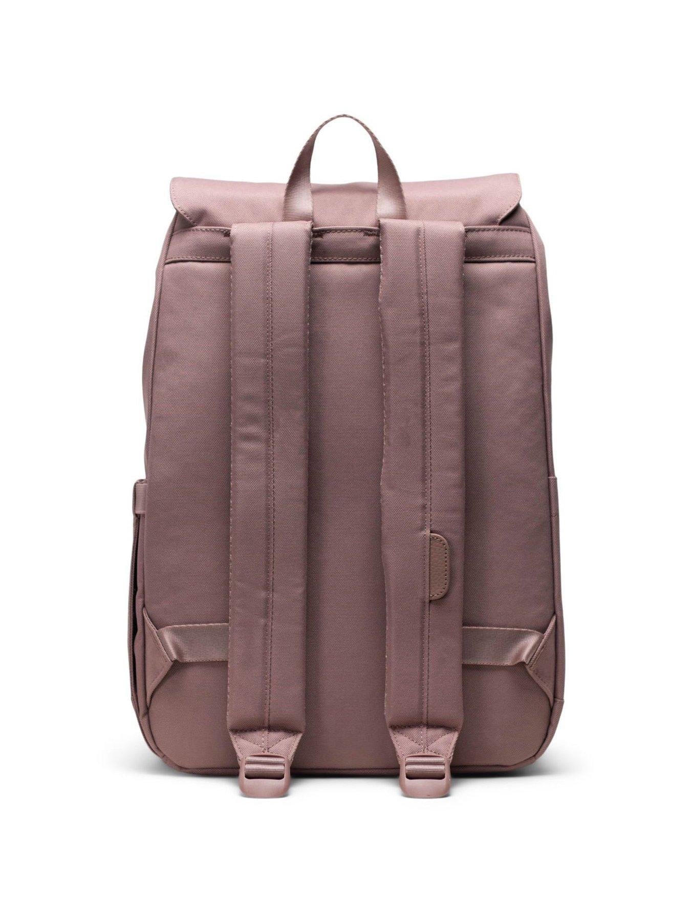 herschel-retreat-small-backpackoutfit