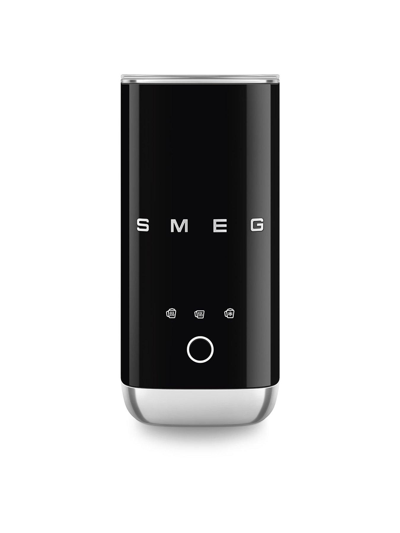 Image 2 of 7 of Smeg MFF02BLUK Retro 50s Style Mini Milk Frother - Black