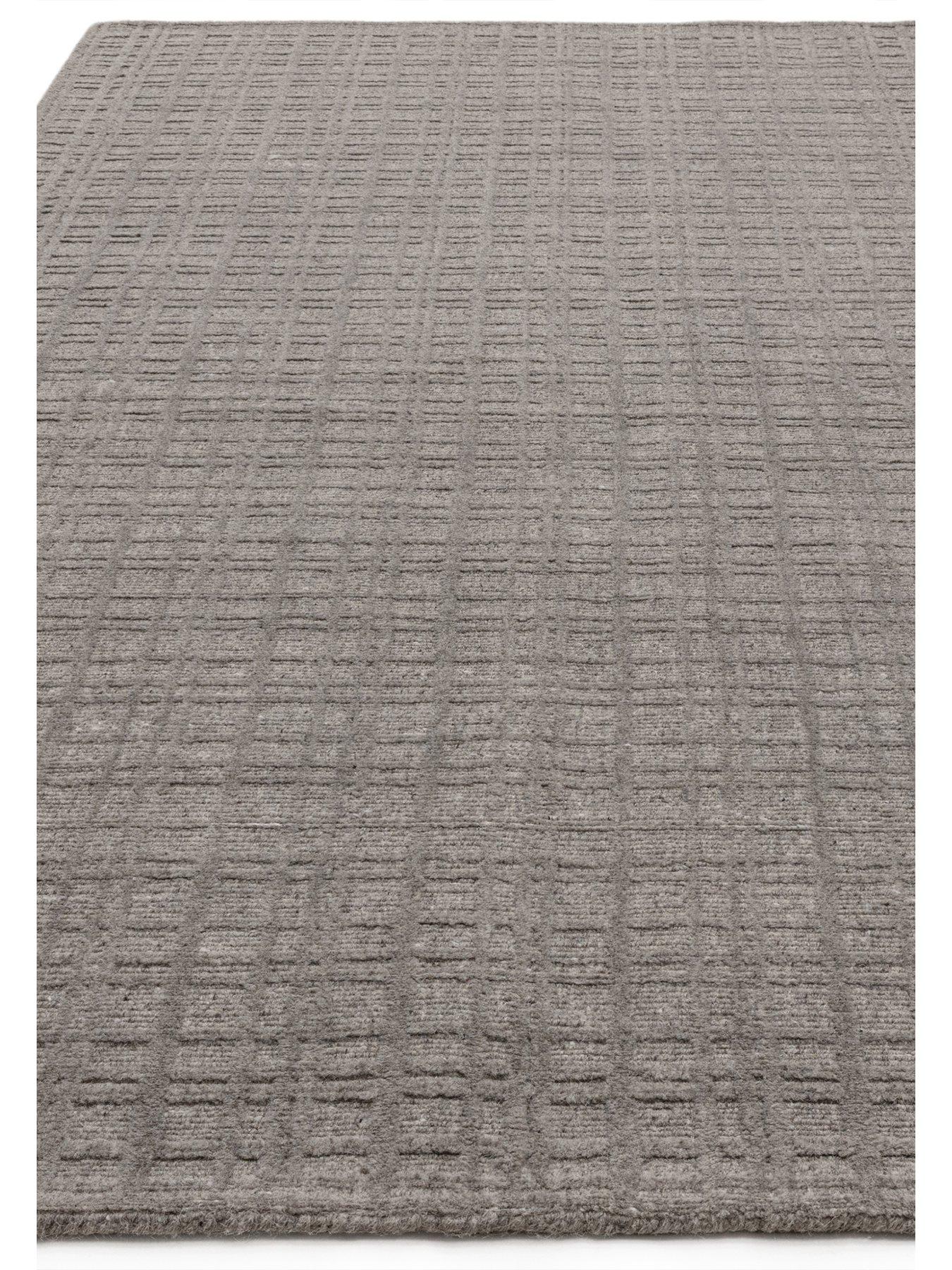 asiatic-asiatic-thatch-taupeoutfit