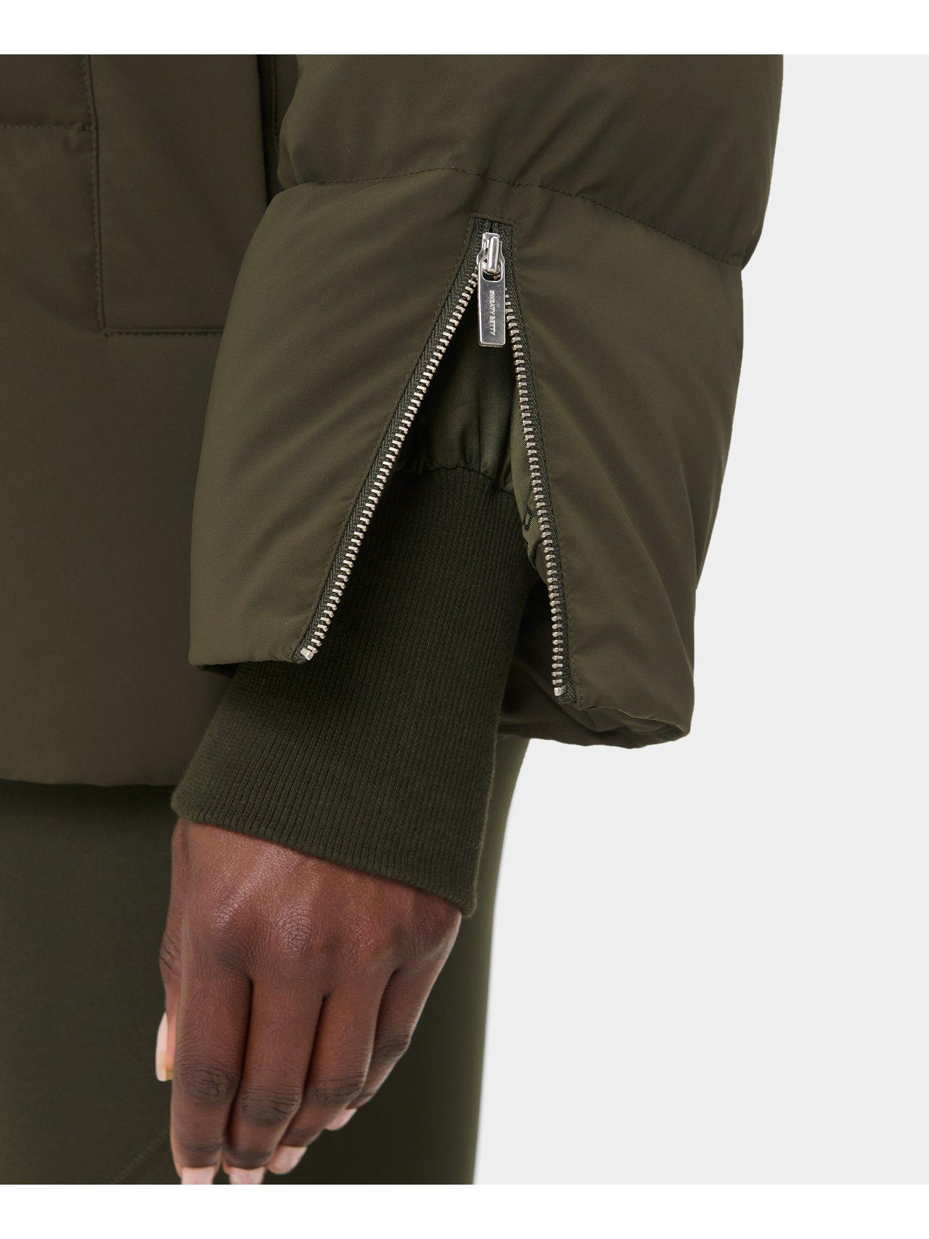 sweaty-betty-nimbus-cloudweight-short-puffer-jacket-greenoutfit