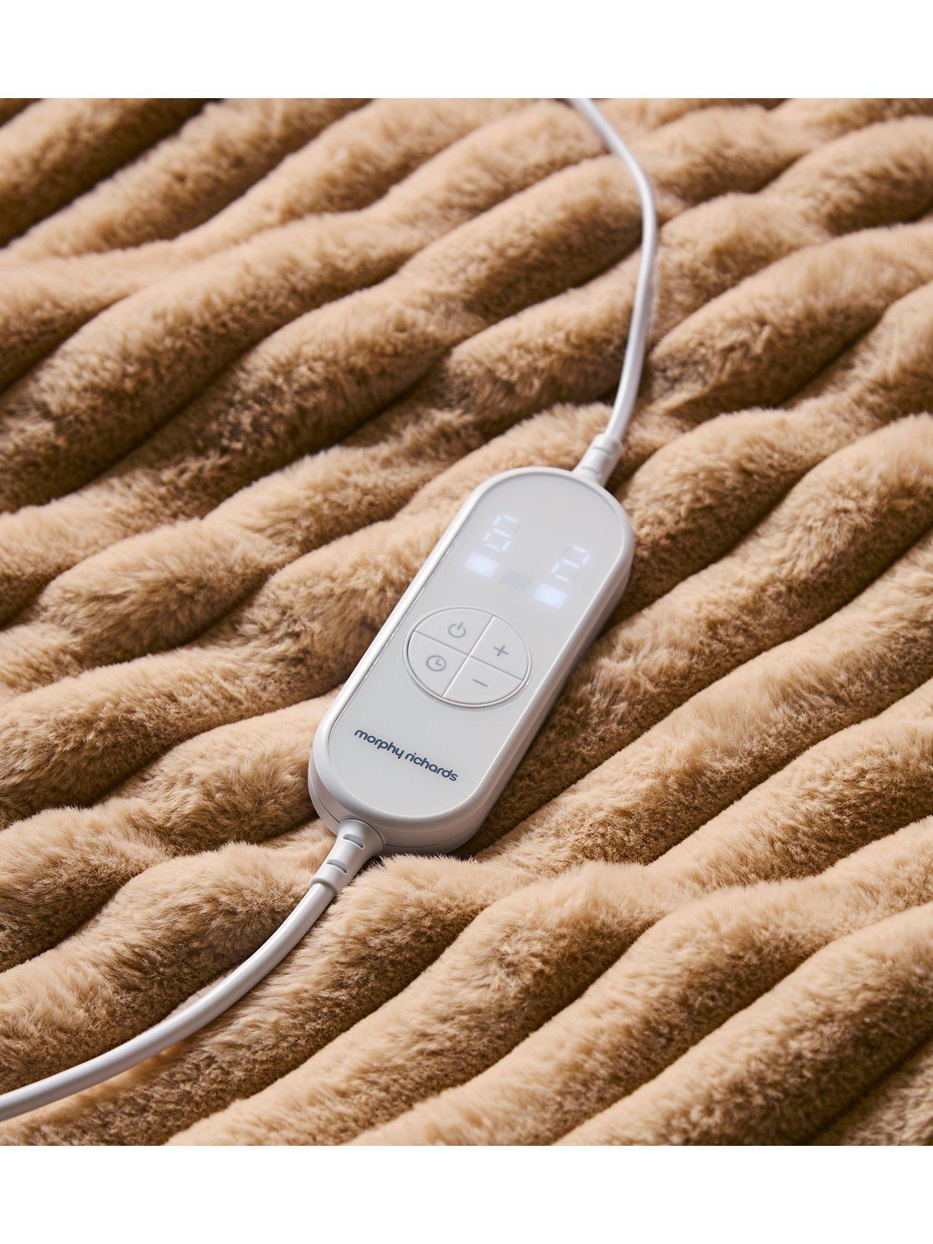 morphy-richards-flannel-fleece-striped-faux-fur-throw-160cm-x-130cm-moccadetail