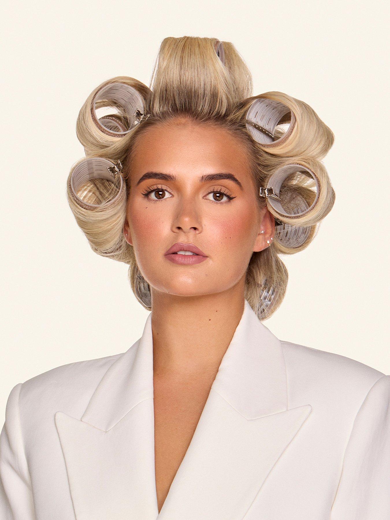 Image 4 of 7 of Beauty Works Beauty Works x Molly-Mae Thermal Roller Gift Set