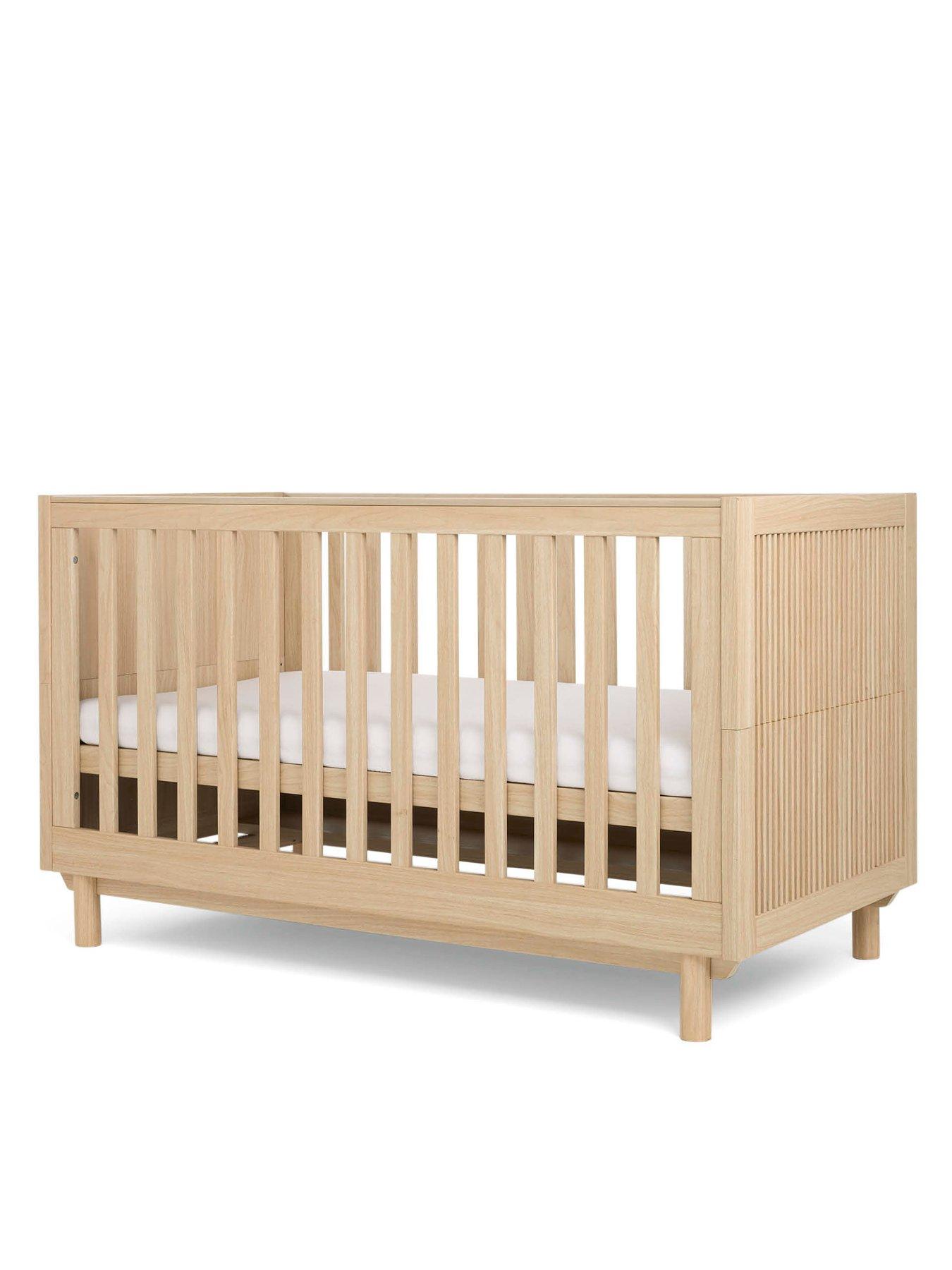 Image 5 of 7 of Mamas & Papas Oska Cot Bed - Natural Oak
