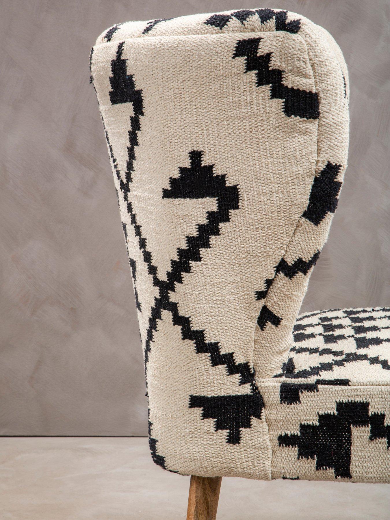 interiors-by-premier-cefena-berber-style-mango-wood-chairdetail