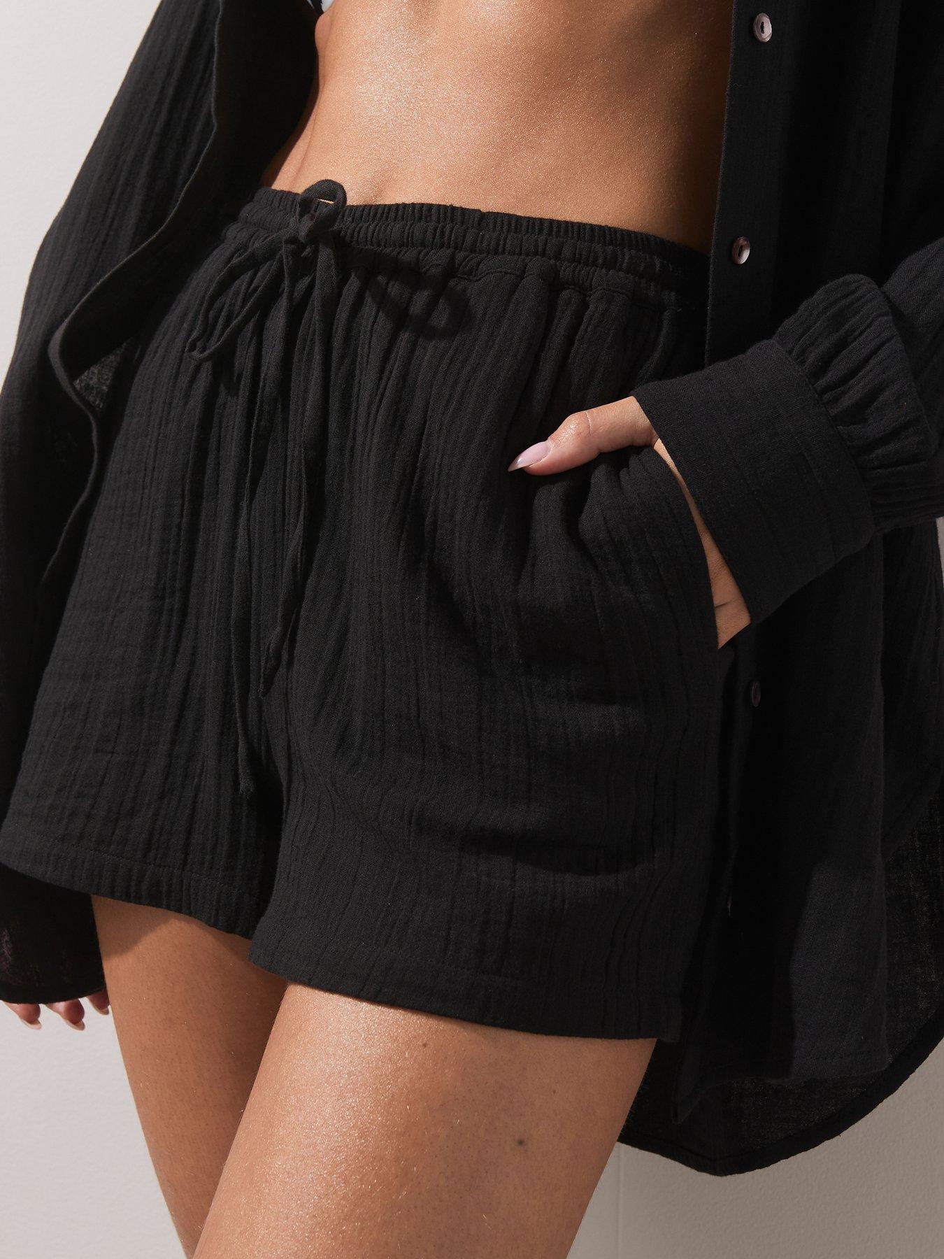 Image 4 of 6 of The Very Collection Double Cloth Shorts - Black
