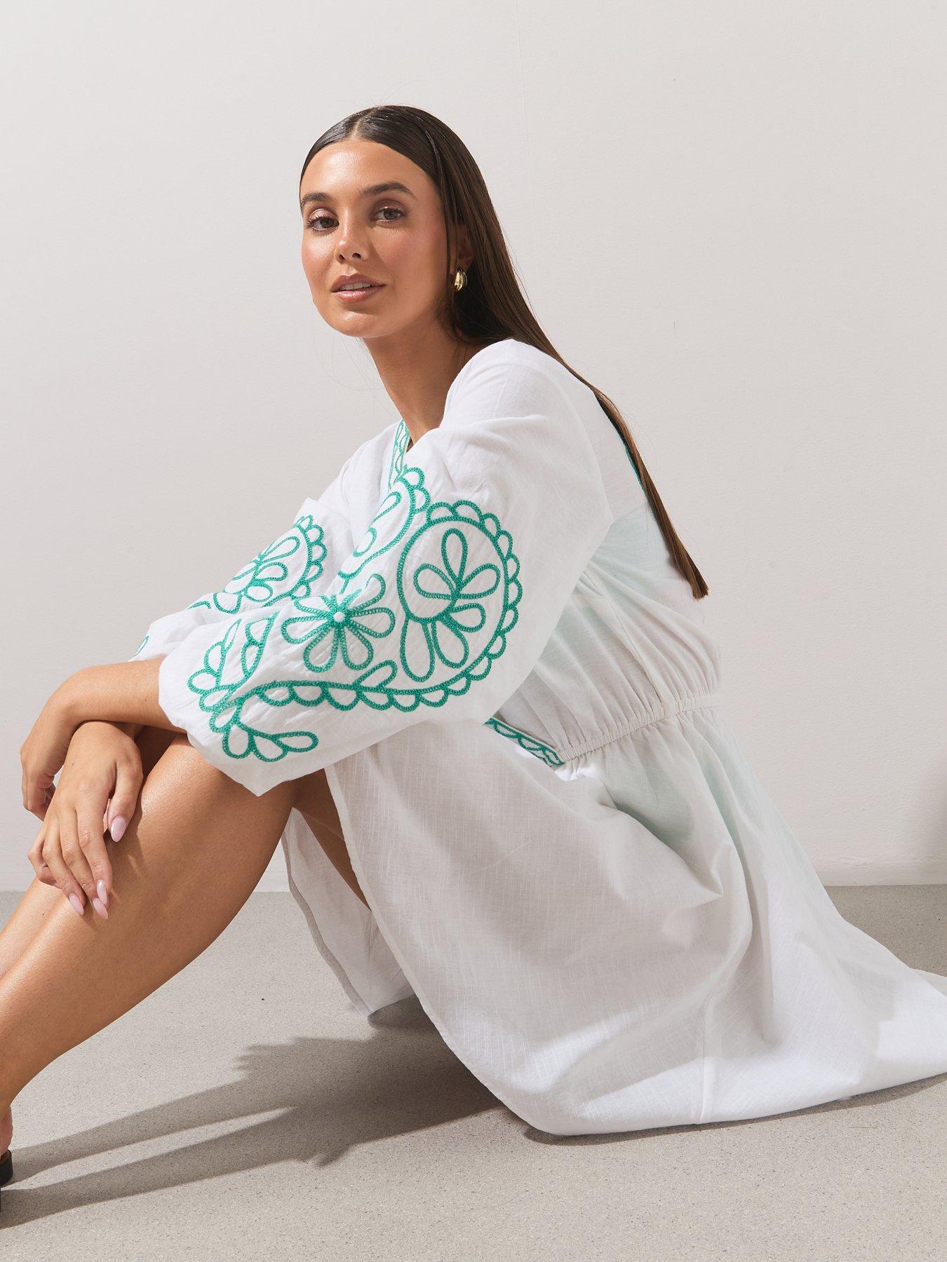 the-very-collection-embroided-dressoutfit