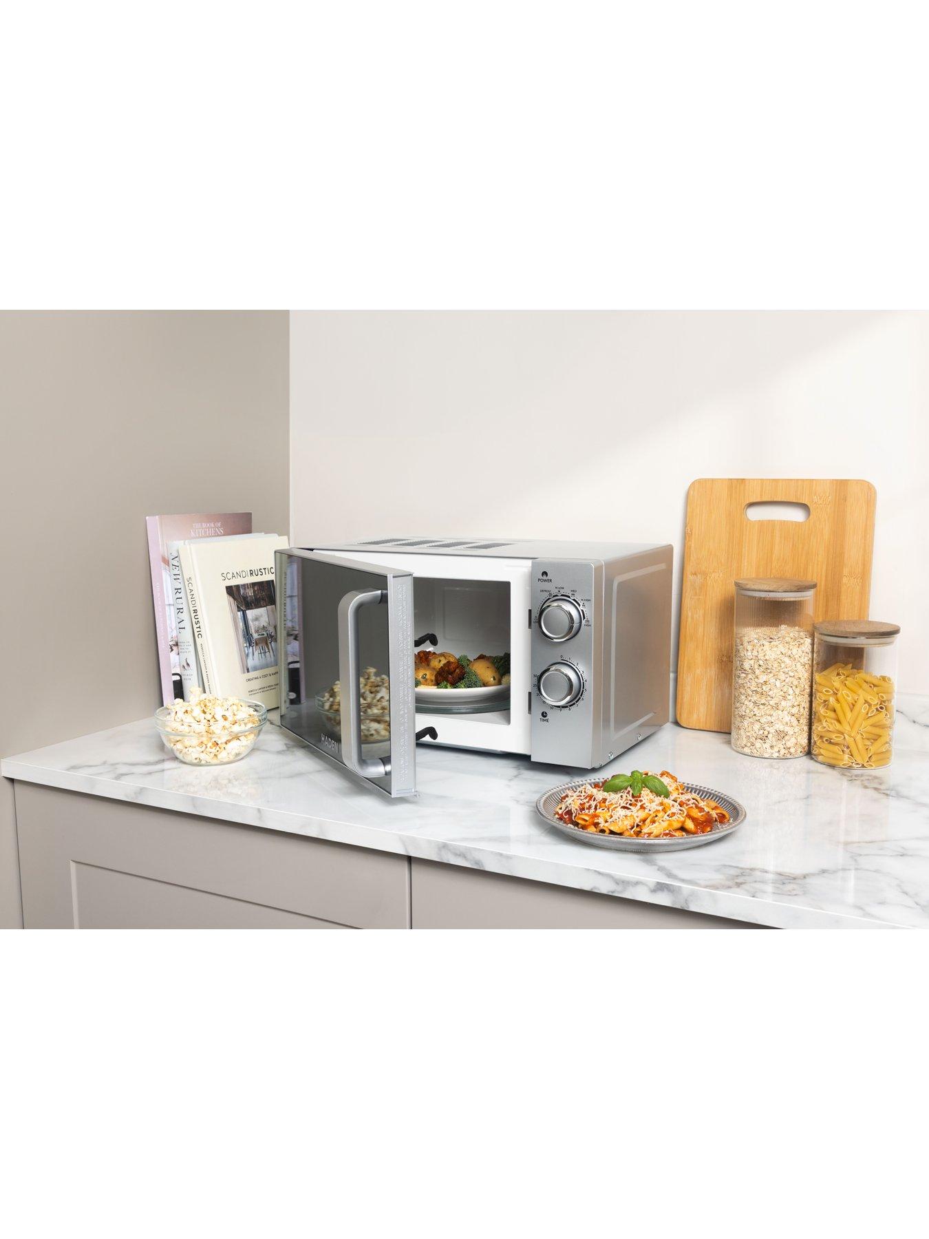 haden-20l-700wnbspchester-microwave-silverback