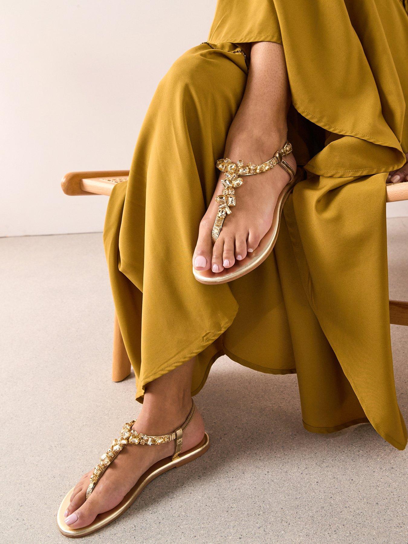 the-very-collection-embelished-toe-post-leather-sandalfront