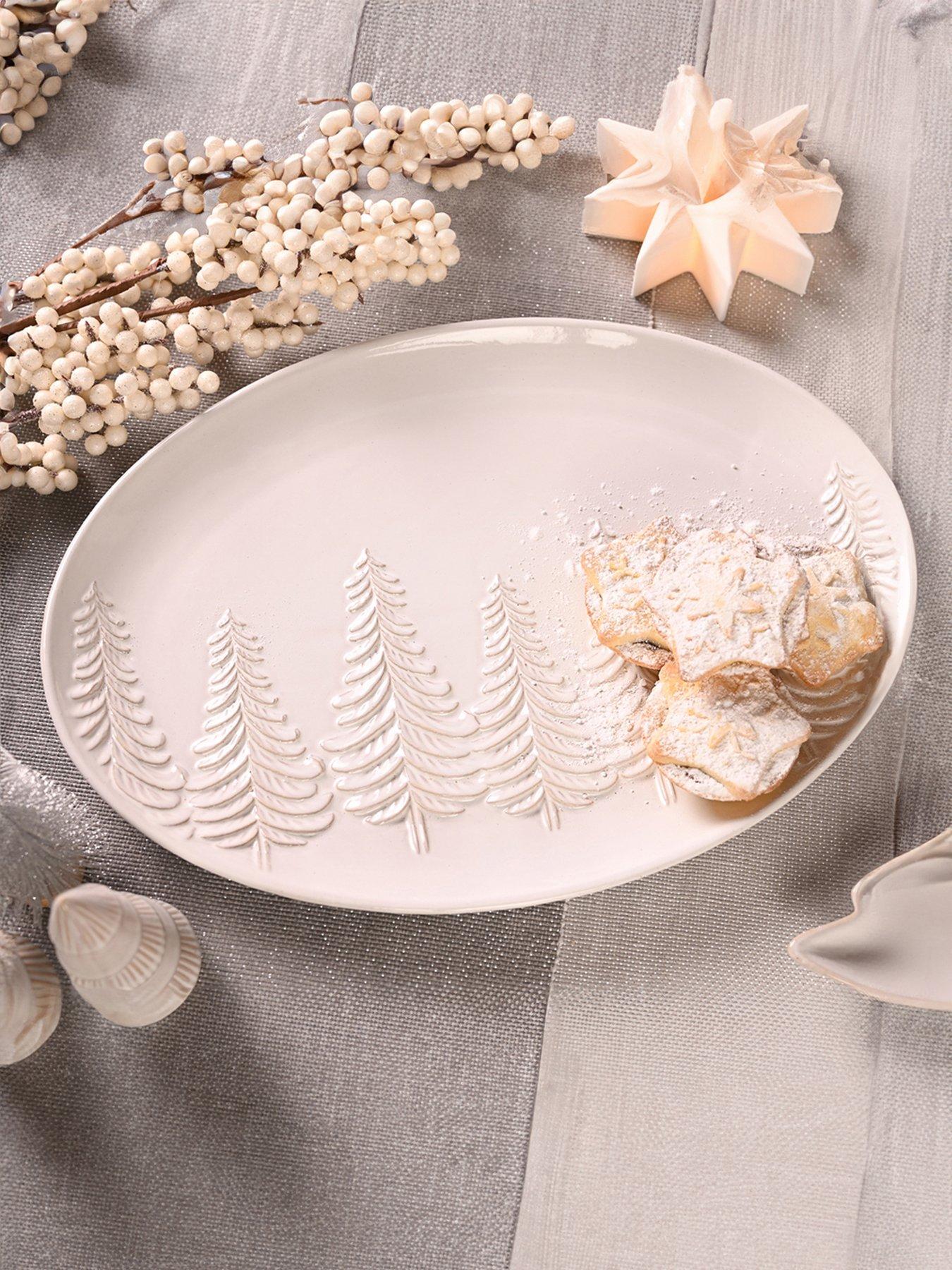 the-christmas-gift-co-40cm-ceramic-serving-plate-embossed-frosted-pine-trees