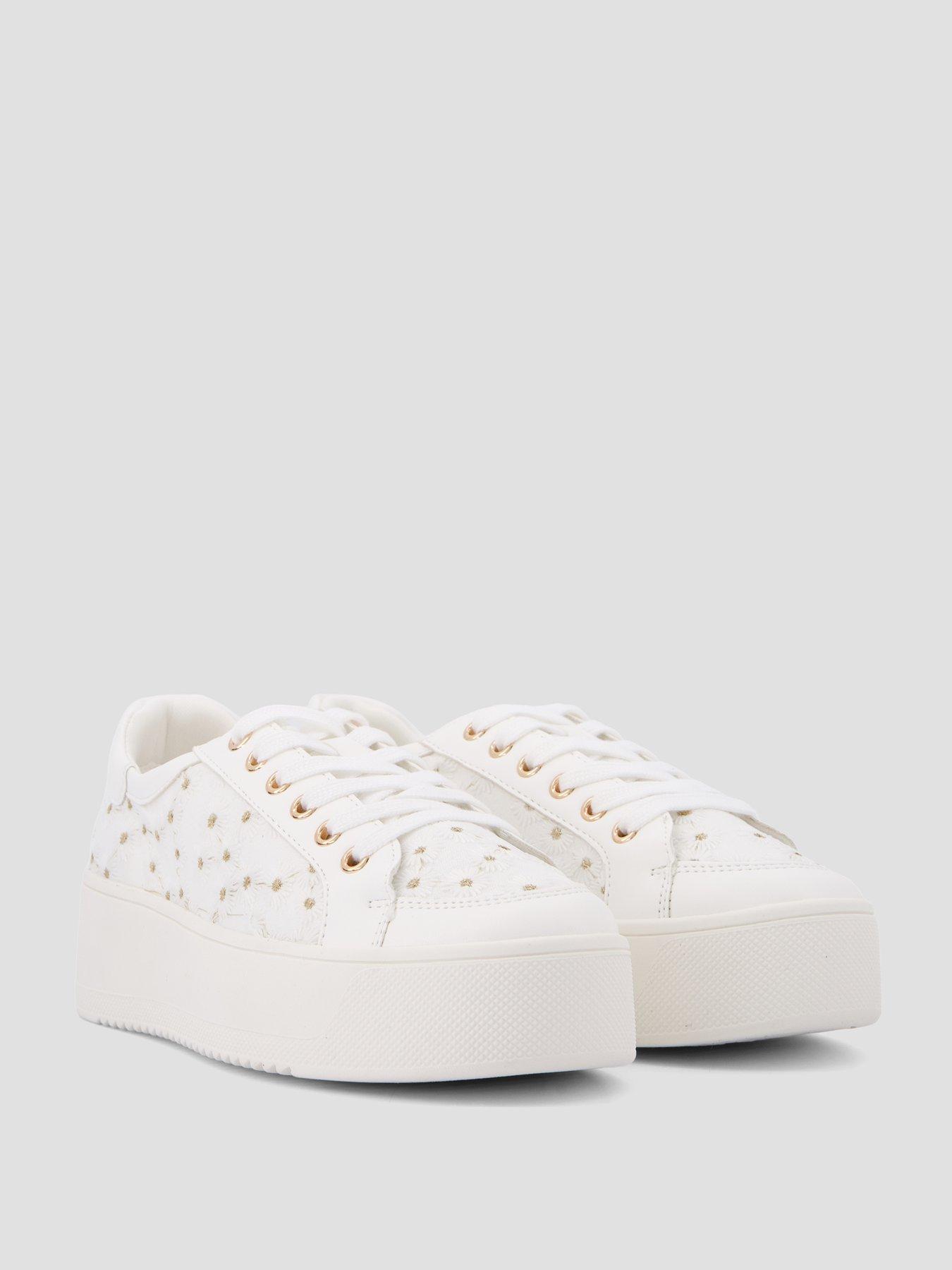 Image 6 of 7 of The Very Collection Wide Fit Flatform Trainer With Daisy - White