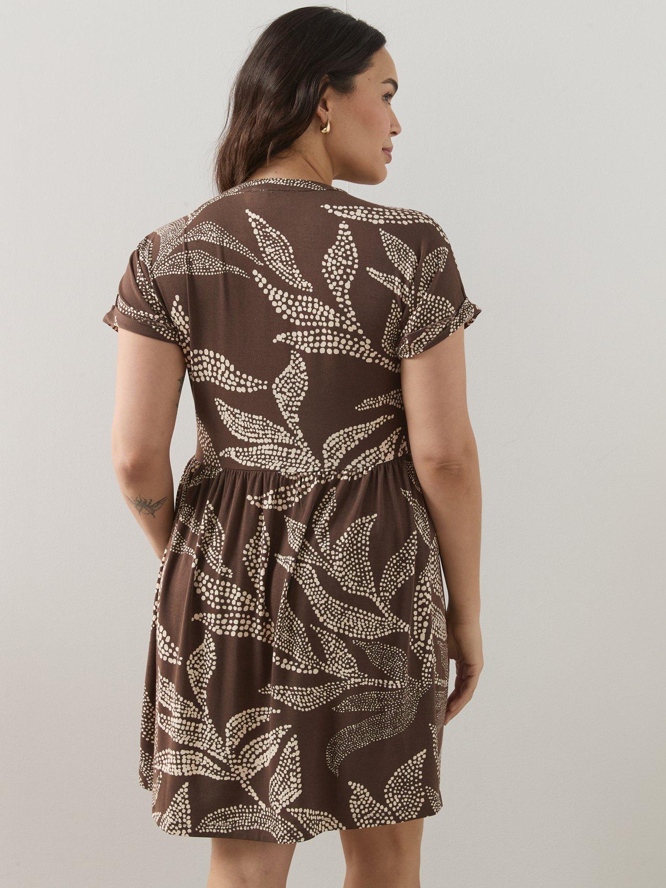 Image 6 of 6 of The Very Collection Curve Curve Button Through Printed Stretch Mini Dress